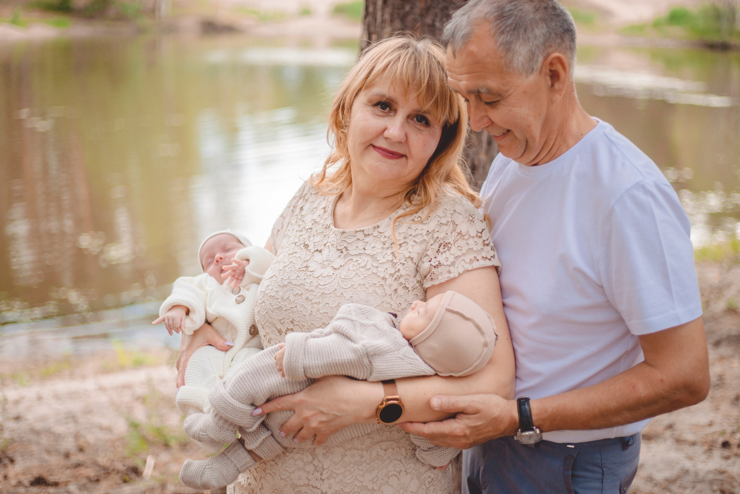 Бабушка и дедушка с внуками. Семейный фотограф г. Димировград Андросова Екатерина