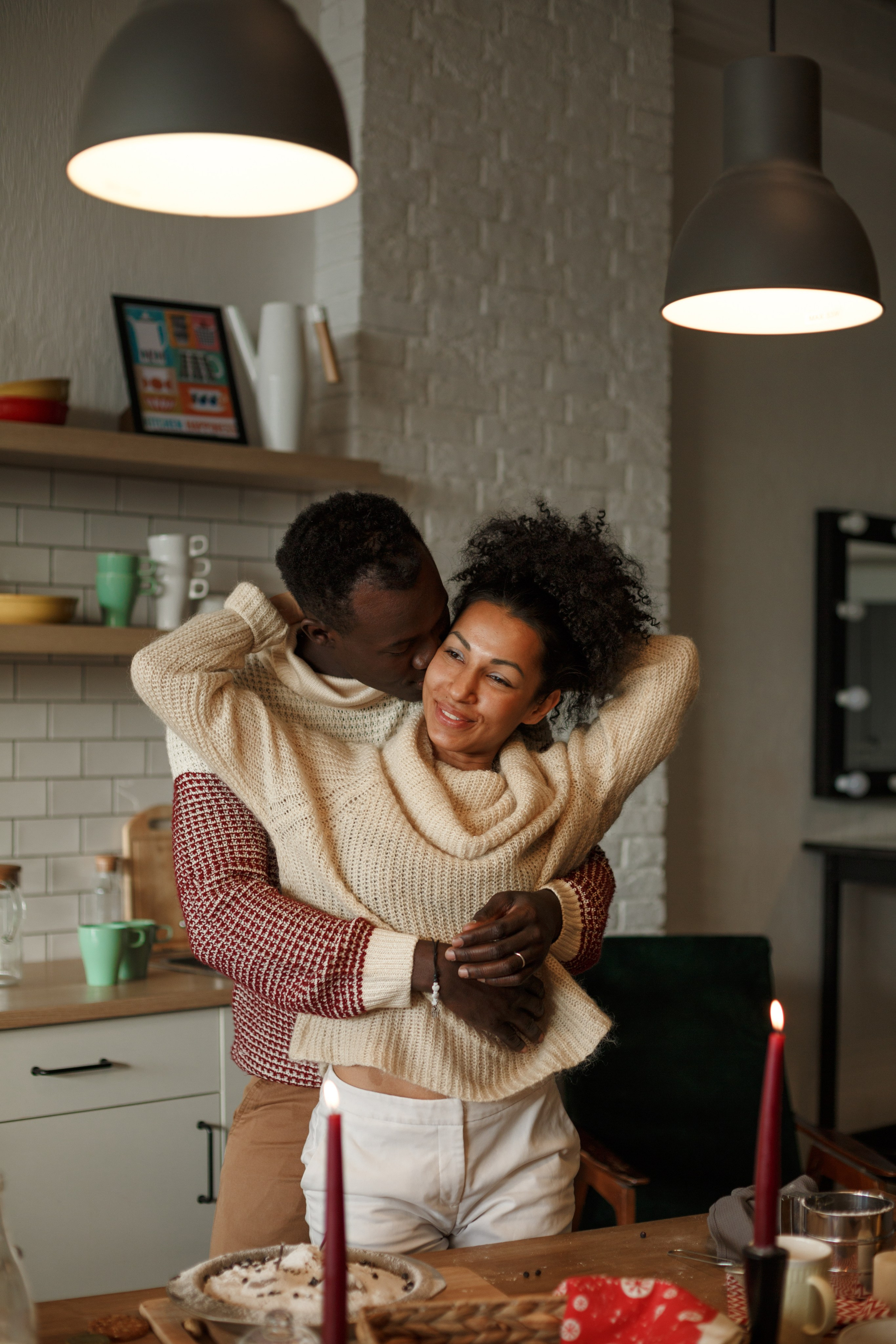 Семейная студийная фотосессия на кухне. Свадебный и семейный фотограф Скрынник Светлана