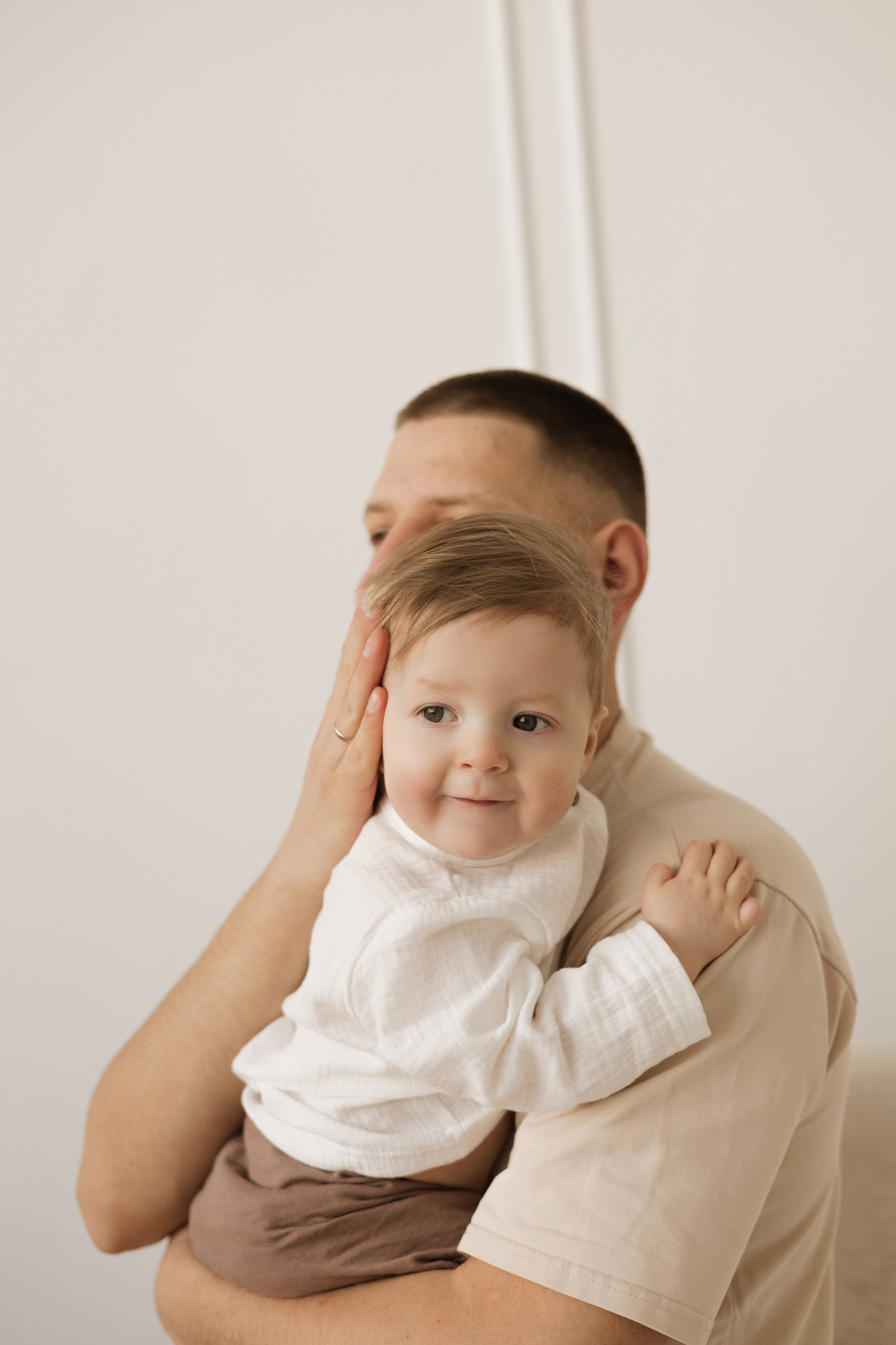Арсений с мамой и папой. Фотограф в Кемерово Миллер Анна
