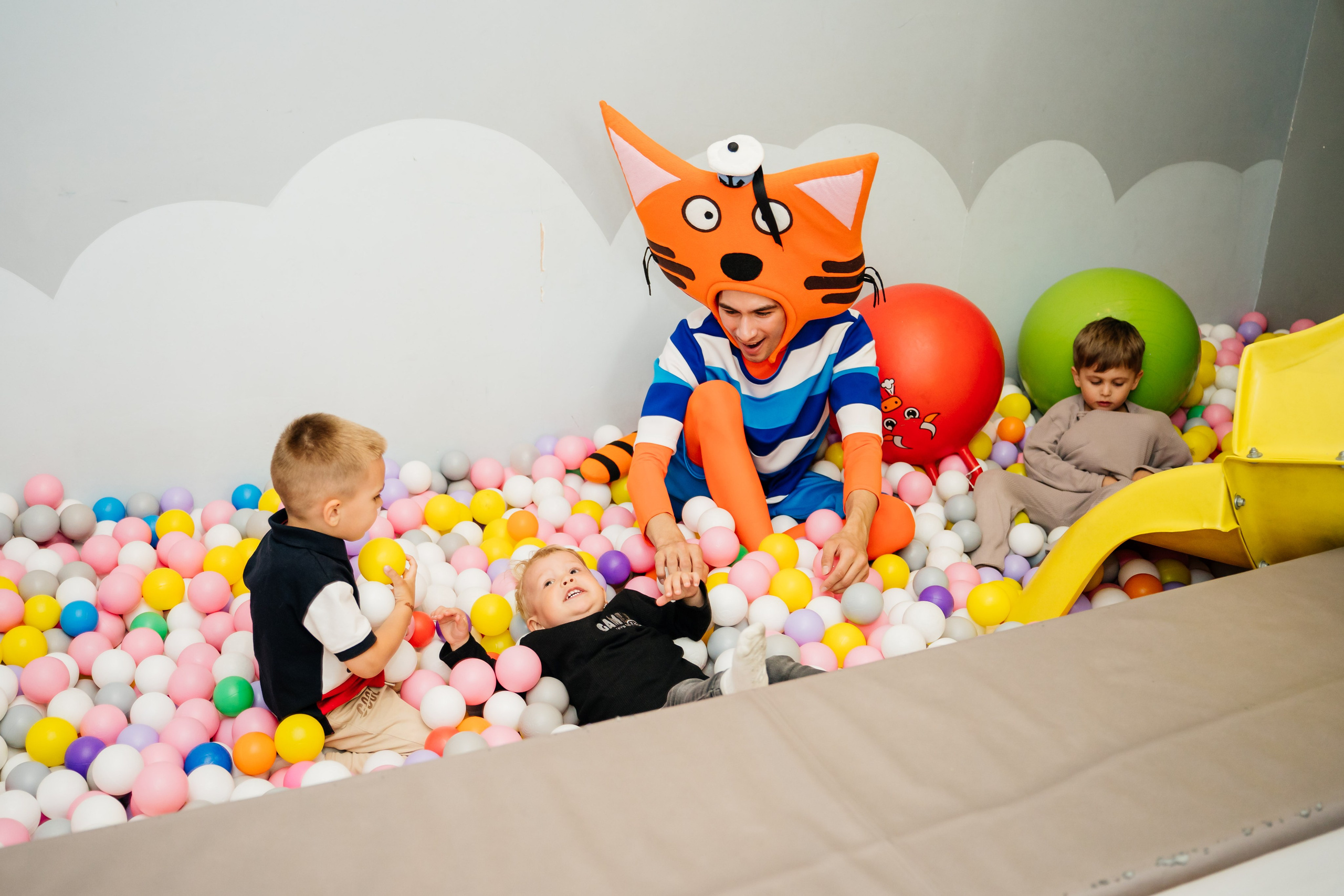 День рождения Саши. Видеограф и Фотограф в Челябинске Ксения и Владимир Рюмины