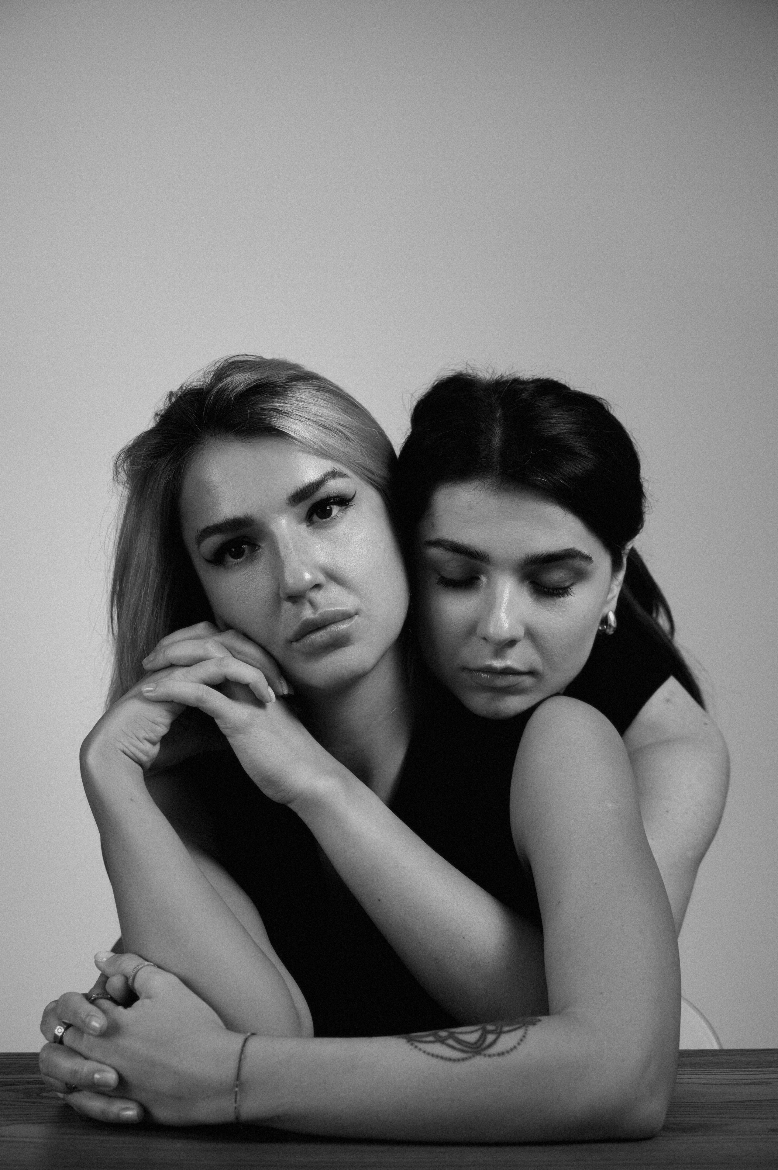 Оля + Таня. Портретный фотограф в Москве Айрат Абдуллаев