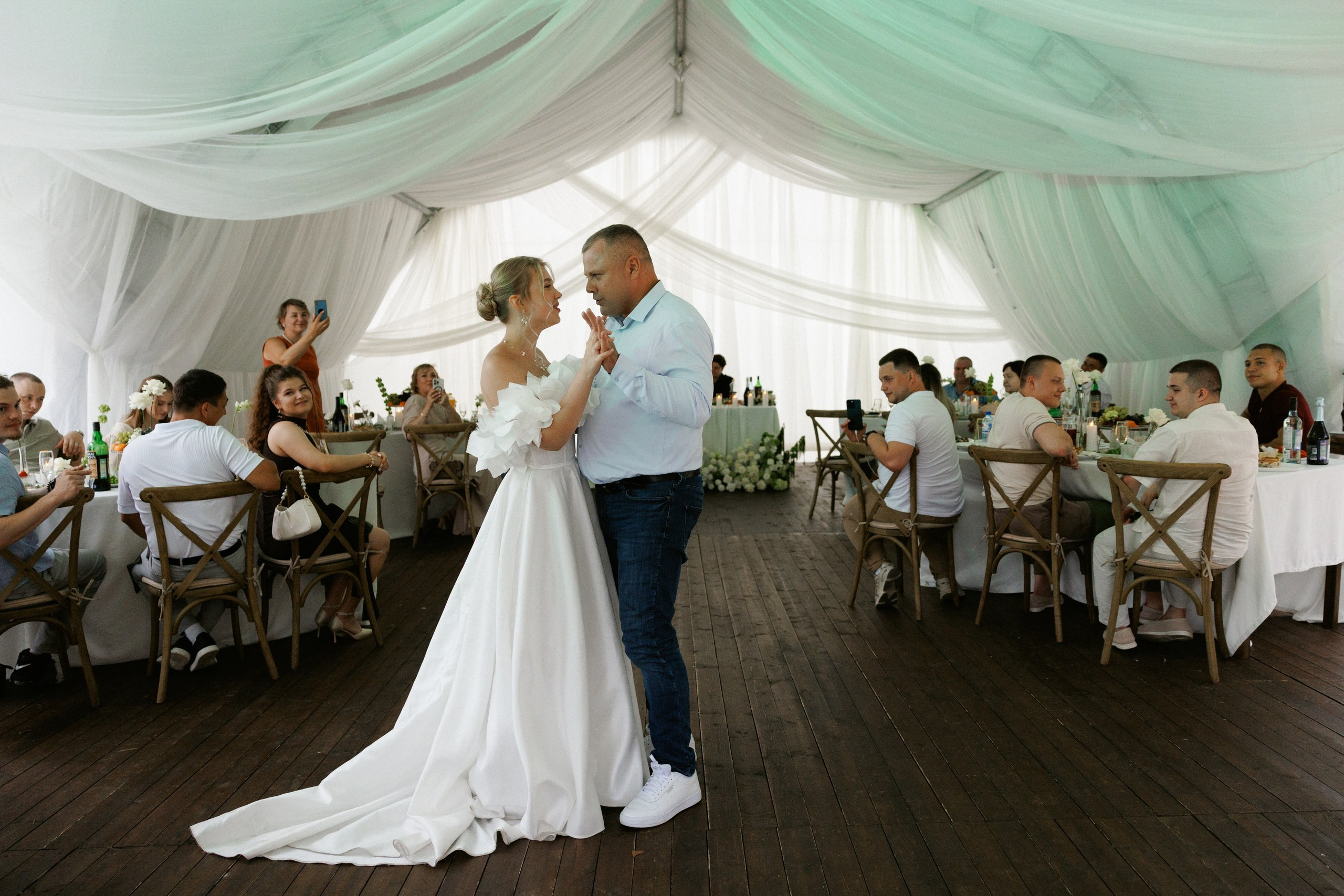 Свадьба под шёпот деревьев. Свадебный и семейный фотограф в Твери, Москве, Санкт-Петербурге