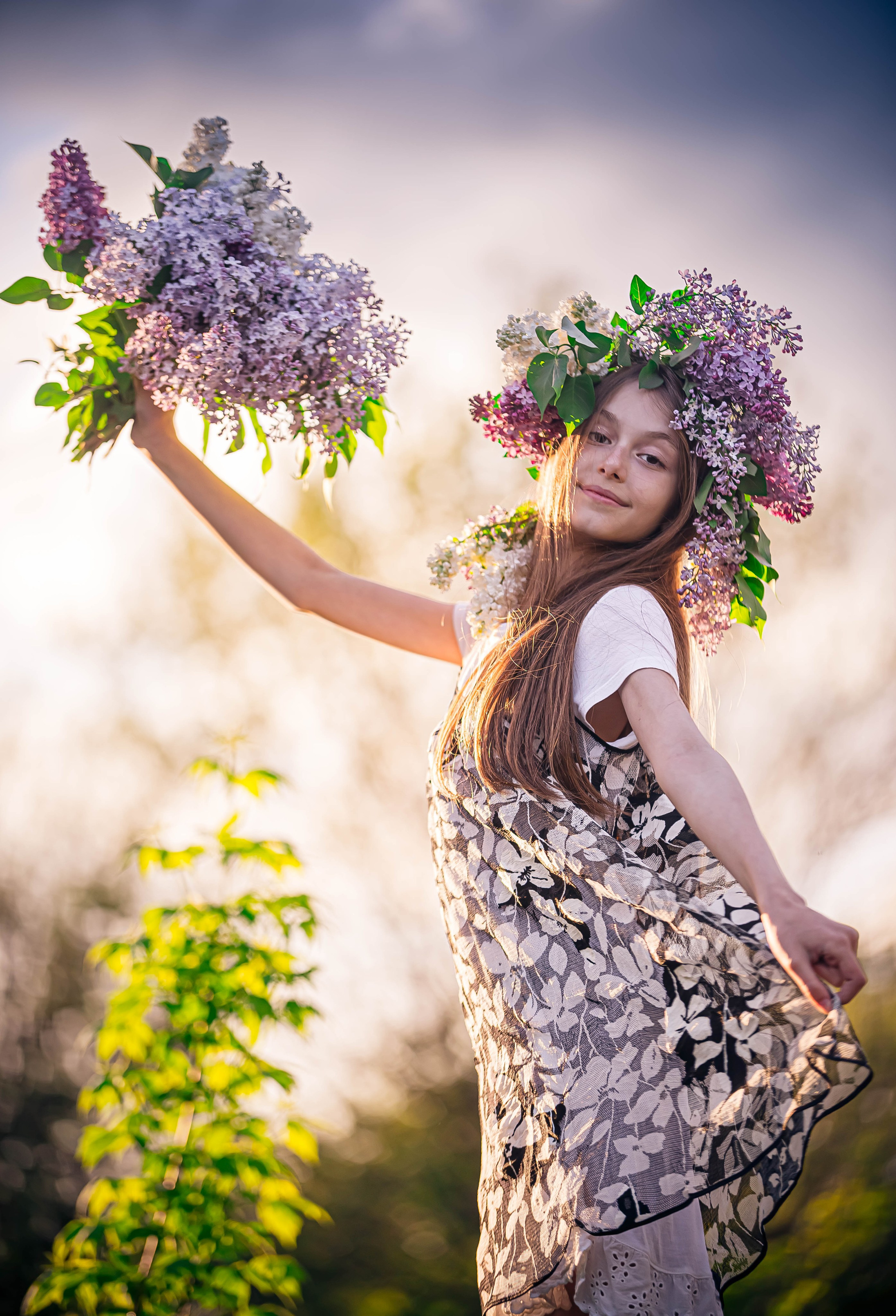 Анютка в сиреньке. Арт-фотограф Евгений Матвиенко