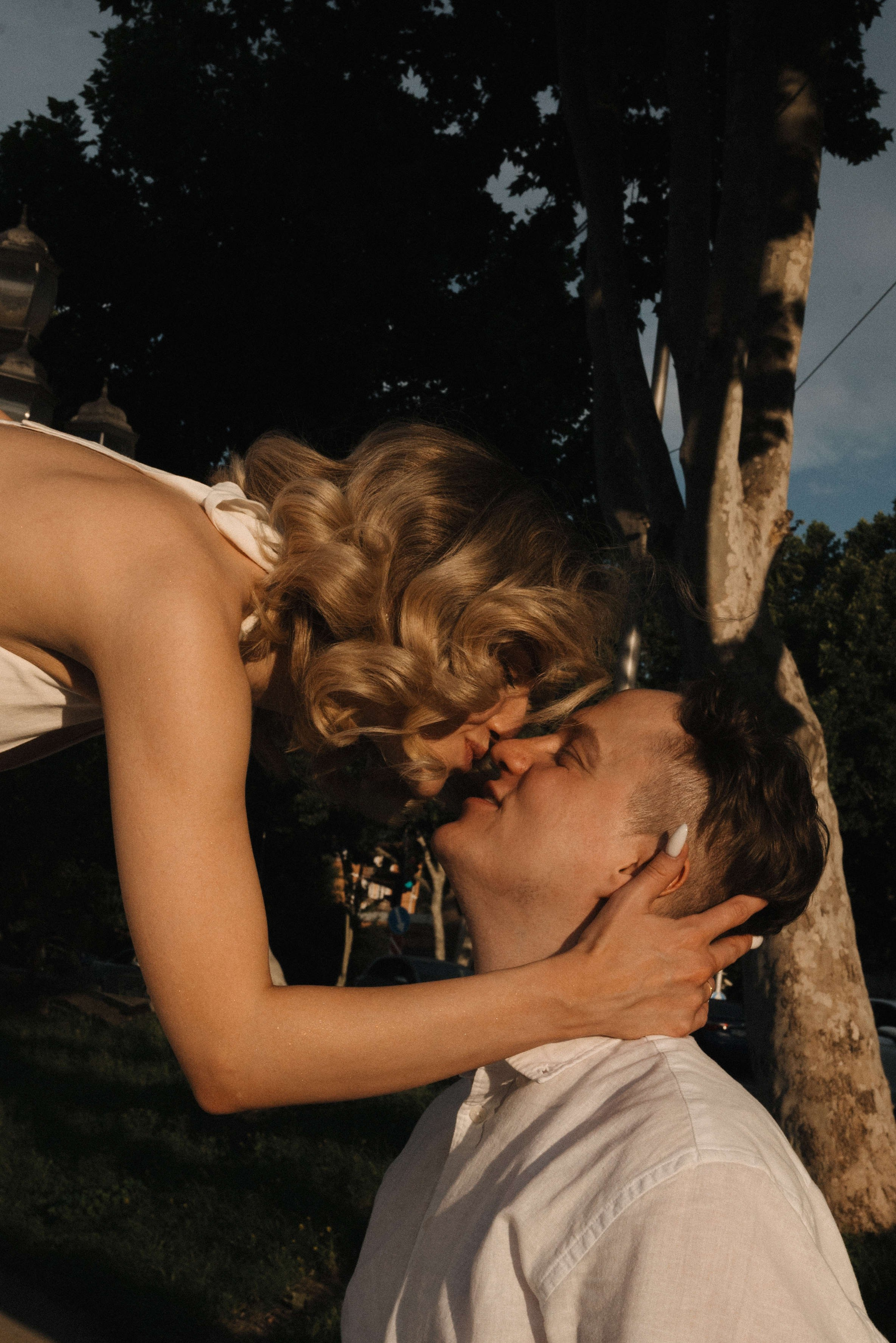 Свадебная фотосессия в городе Тбилиси. Портретный и свадебный фотограф в Тбилиси • xeniqo