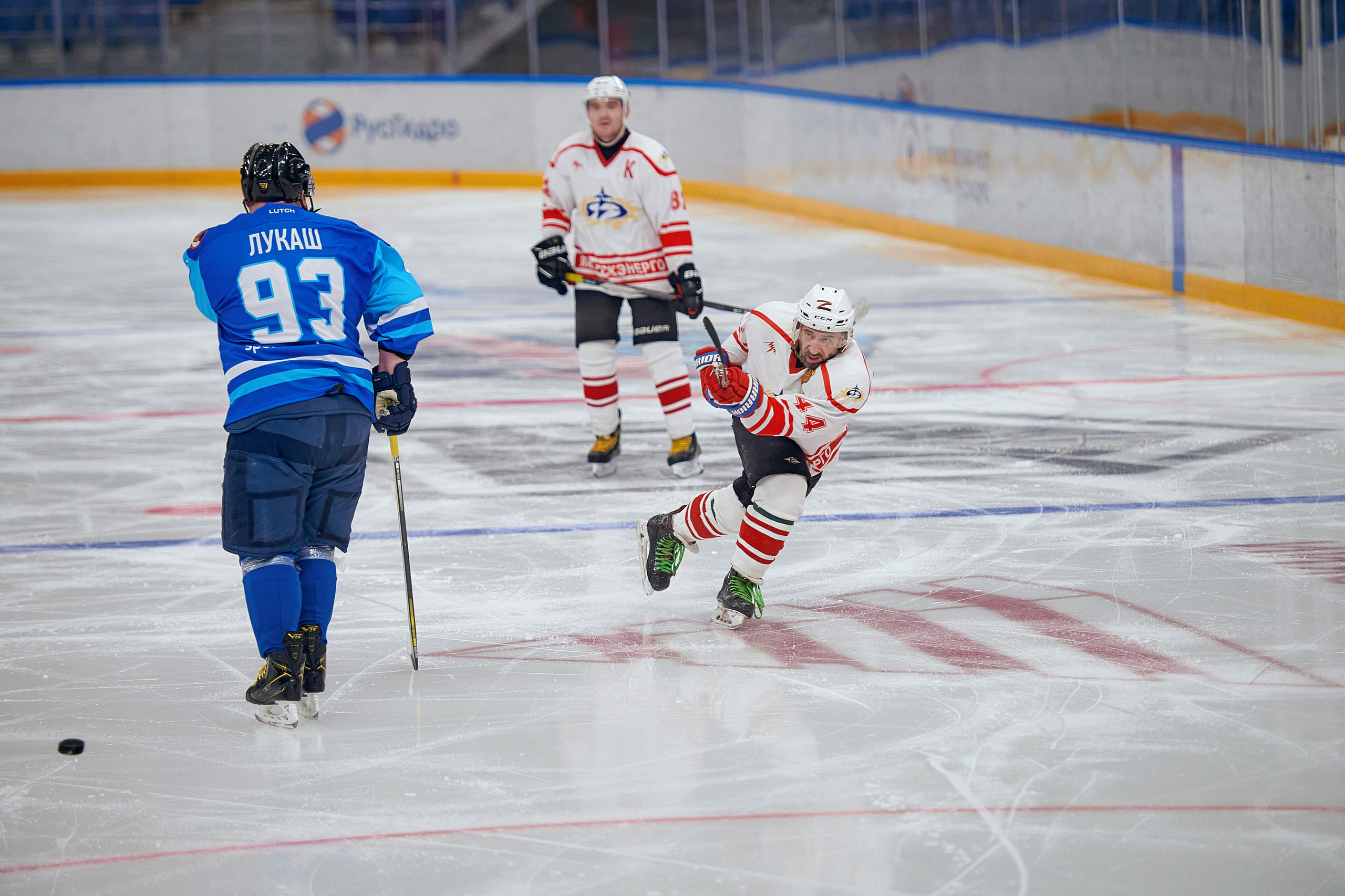 Портфолио репортажной фотосъёмки: Кристалл арена — Хоккей — РусГидро. Фотограф Яковлев Роман — Красноярск
