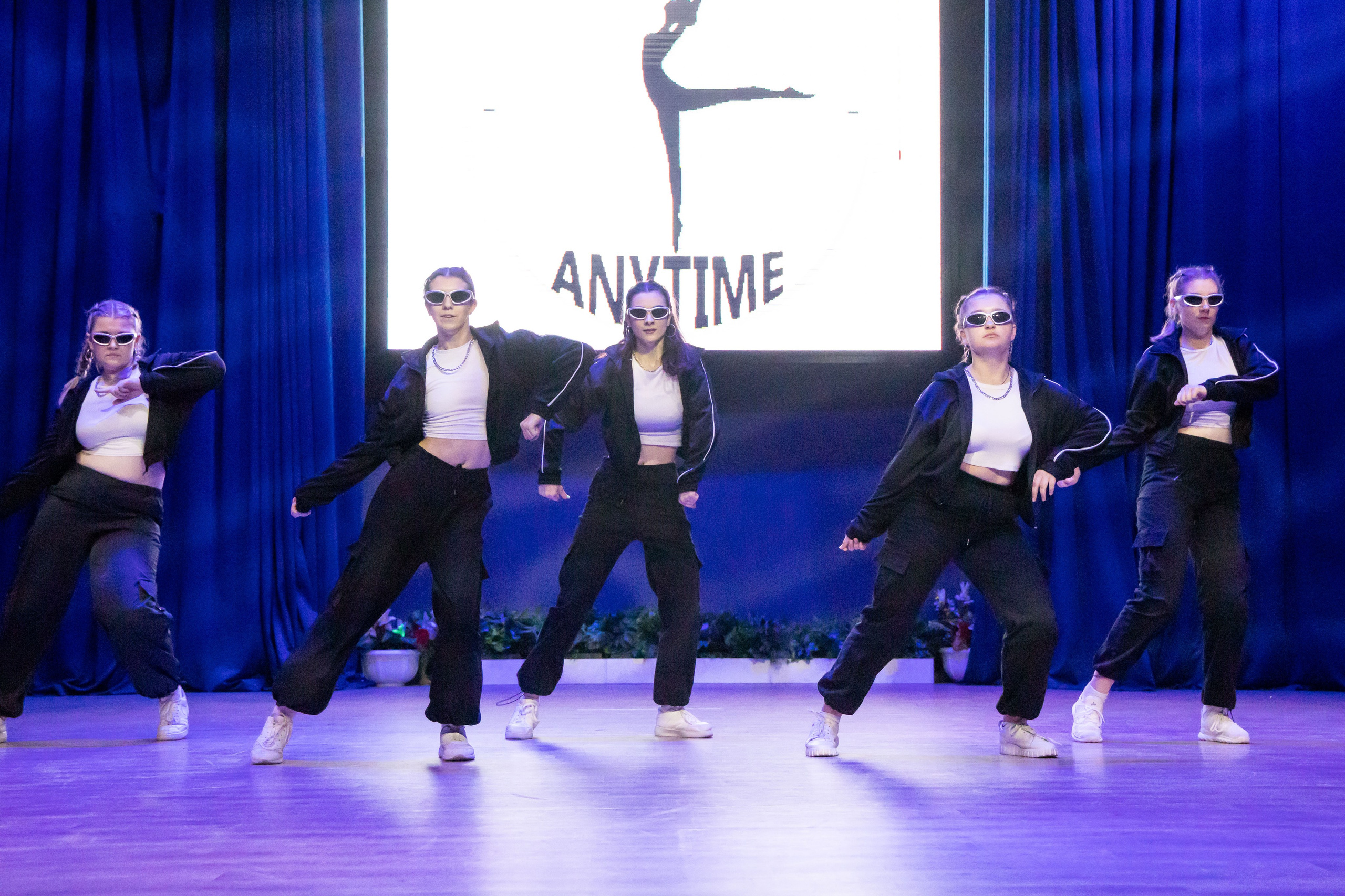 Танцевальное выступление. Свадебный фотограф в городе Подольск МО и Москва Крылова Ирина