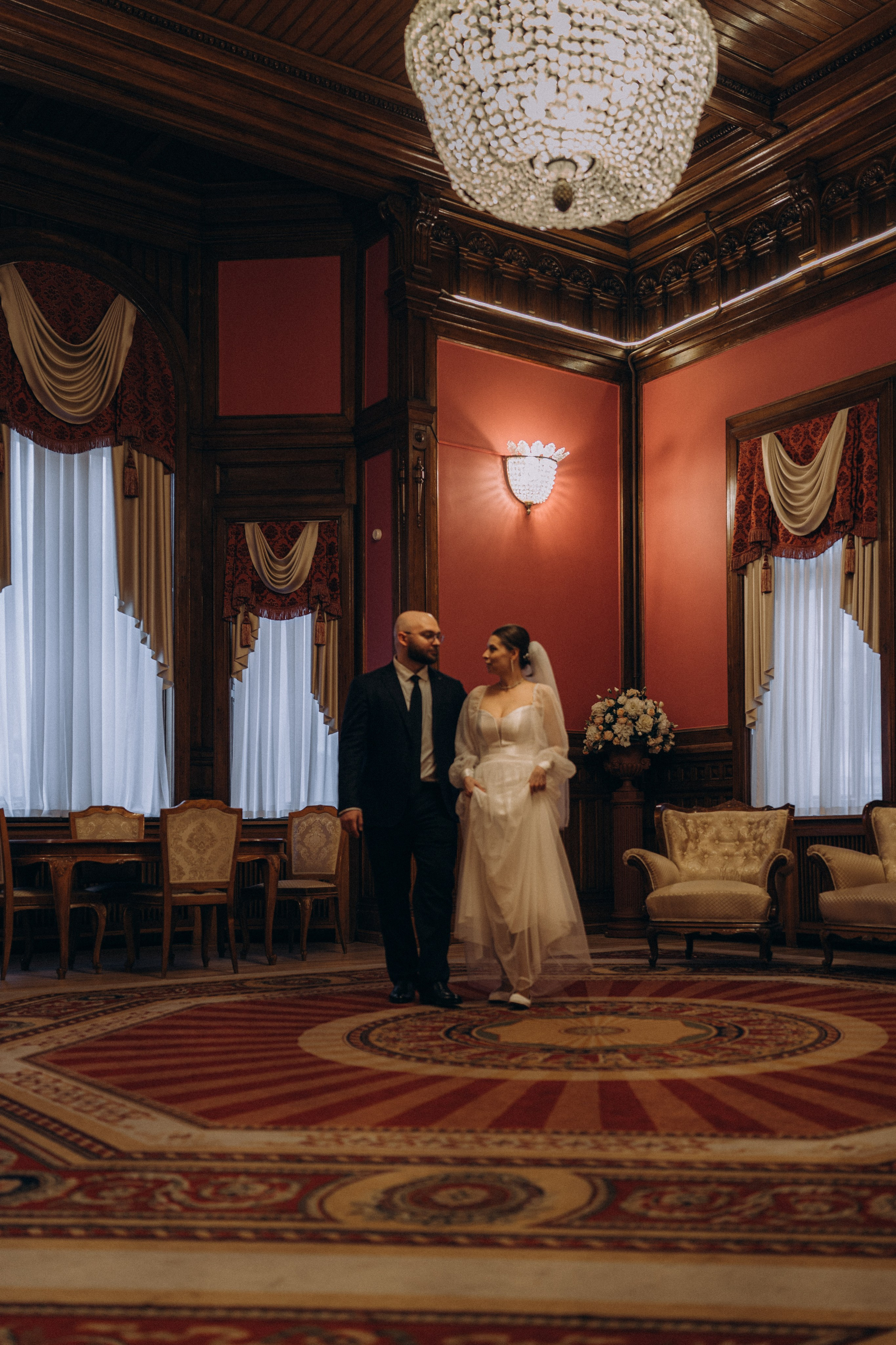 СВАДЕБНАЯ СЬЕМКА ВО ВТОРОМ ДВОРЦЕ (ДЕКАБРЬ) ТАКЖЕ СЬЕМКА В СТУДИИ НА ЧЕРНЫШЕВСКОЙ. Профессиональный фотограф, Санкт-Петербург — Виктория Богомолова