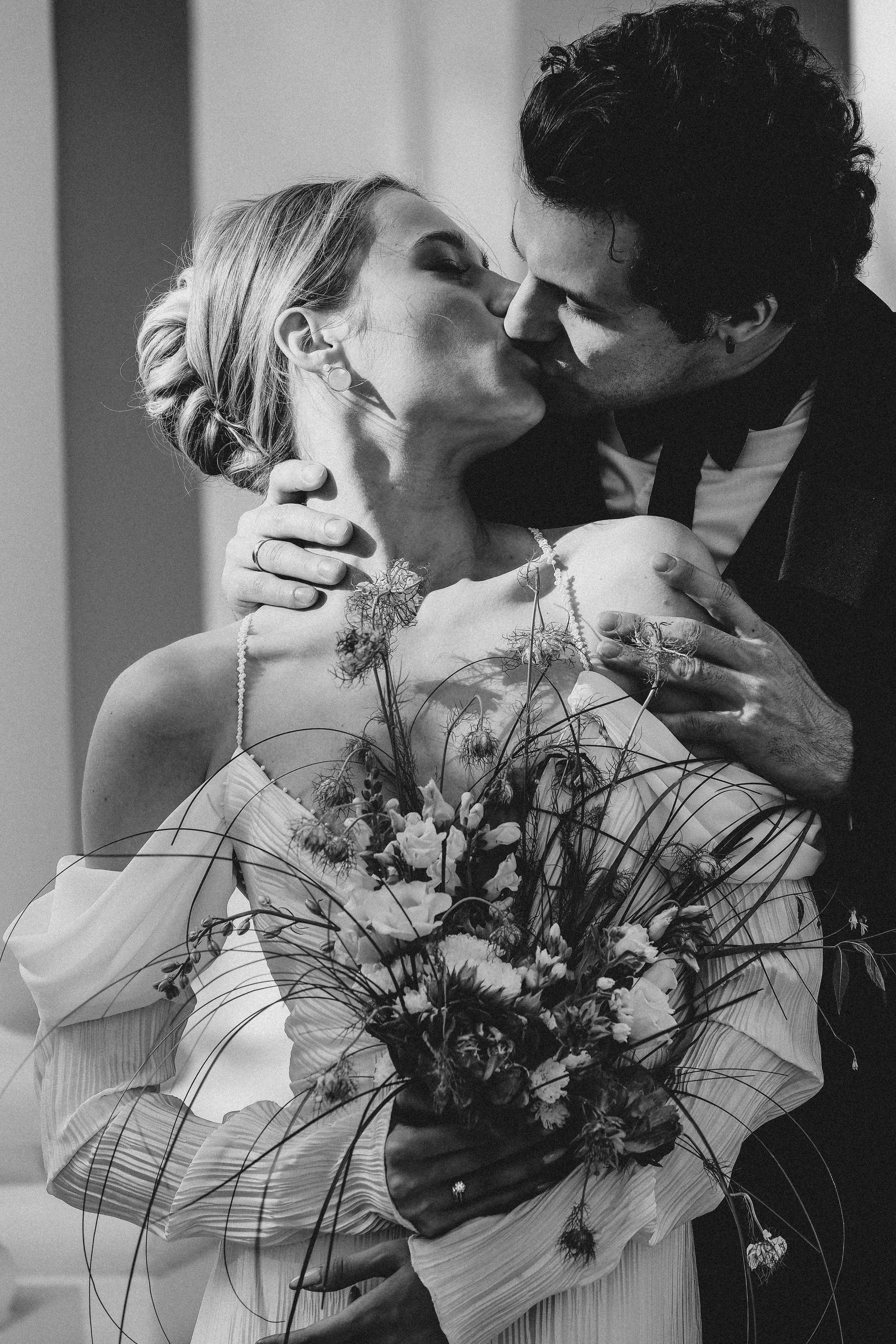 СВАДЕБНАЯ СЬЕМКА В ПАРКЕ ОРАНИЕНБАУМ. Профессиональный фотограф, Санкт-Петербург — Виктория Богомолова