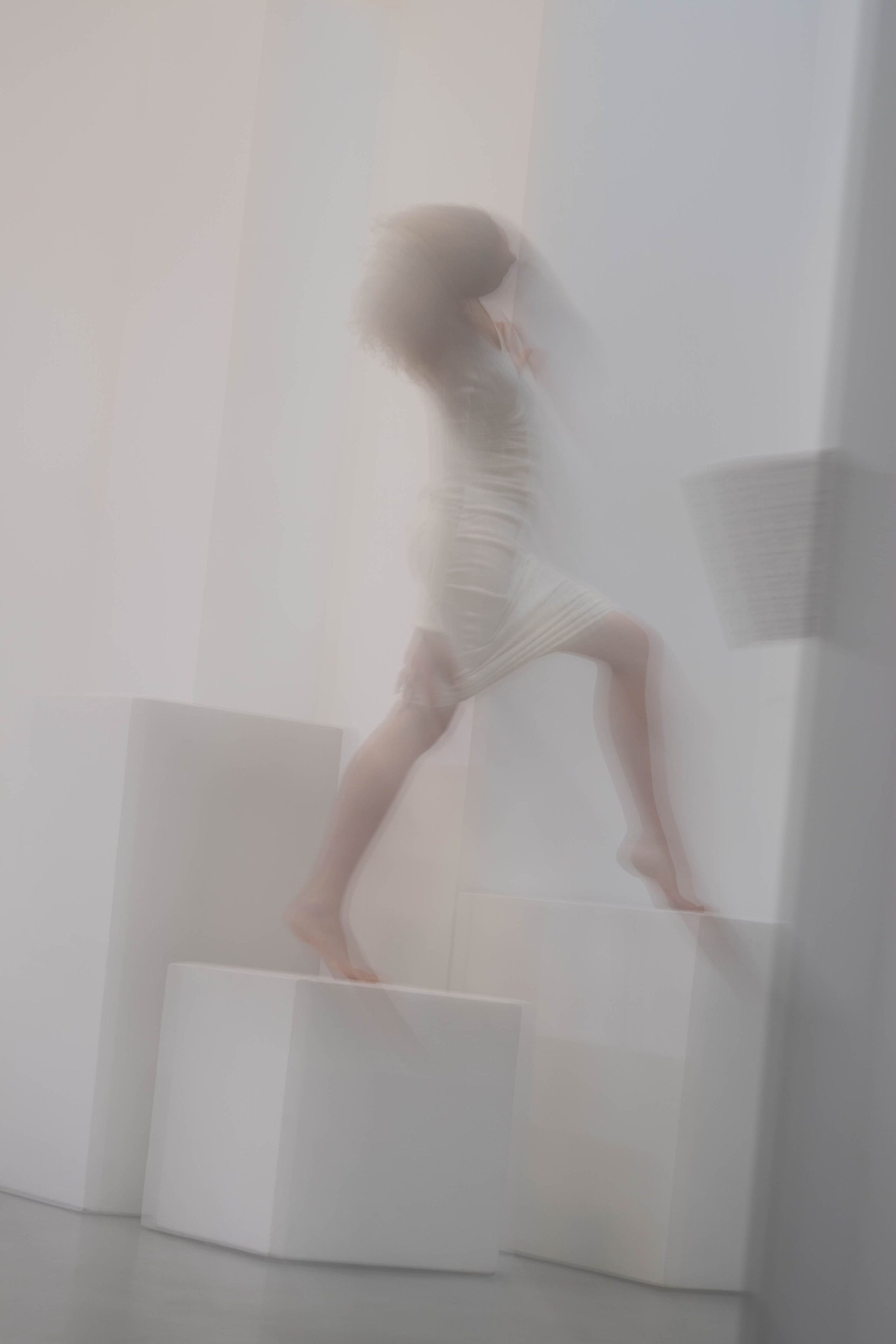 BLUR white. Фотограф Serg Nekraov. Фотосъемка Москва и МО