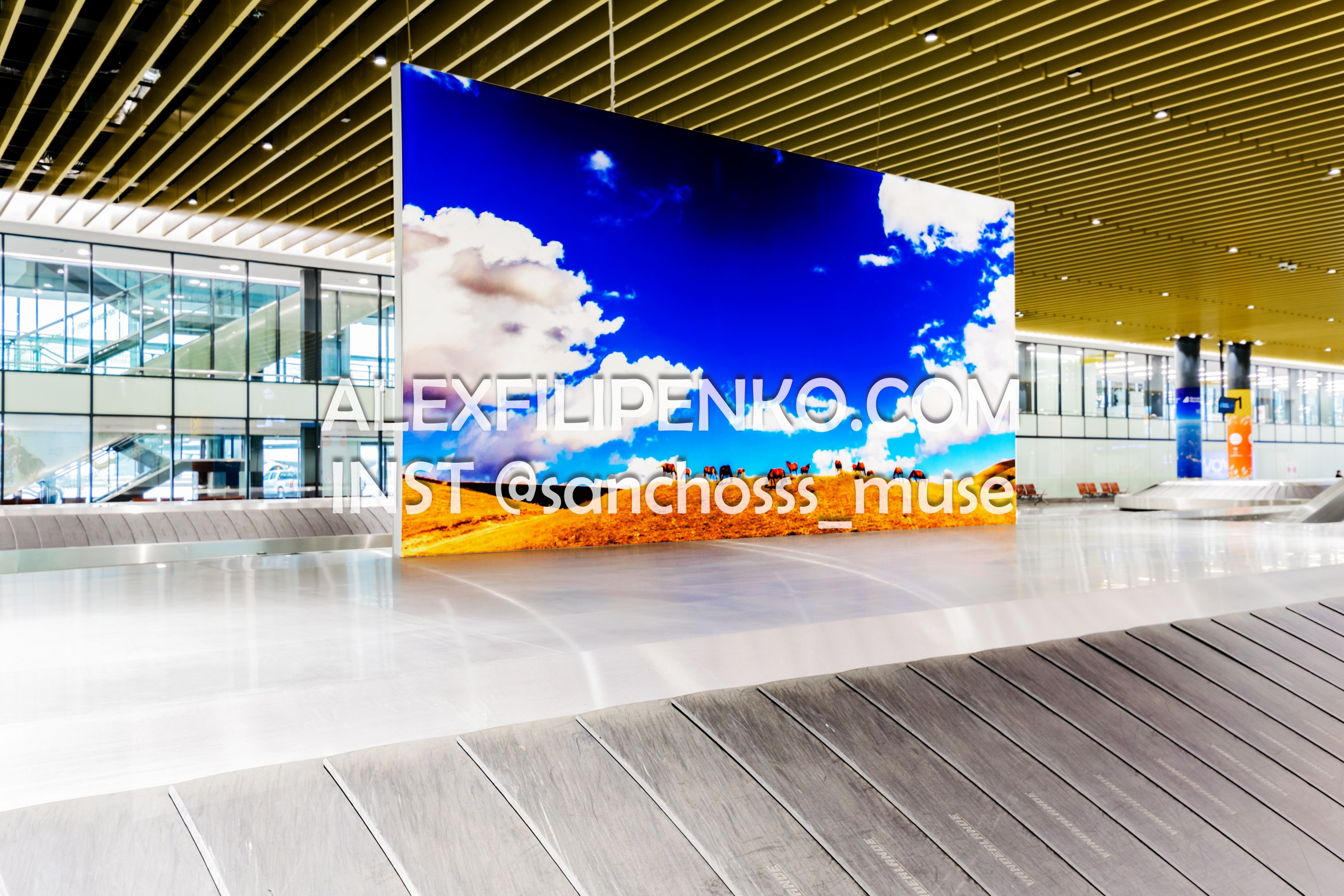 Фотосъемка для рекламного оператора MYD Production в Аэропорту Астаны. Фотограф интерьера недвижимости и архитектуры в Астане