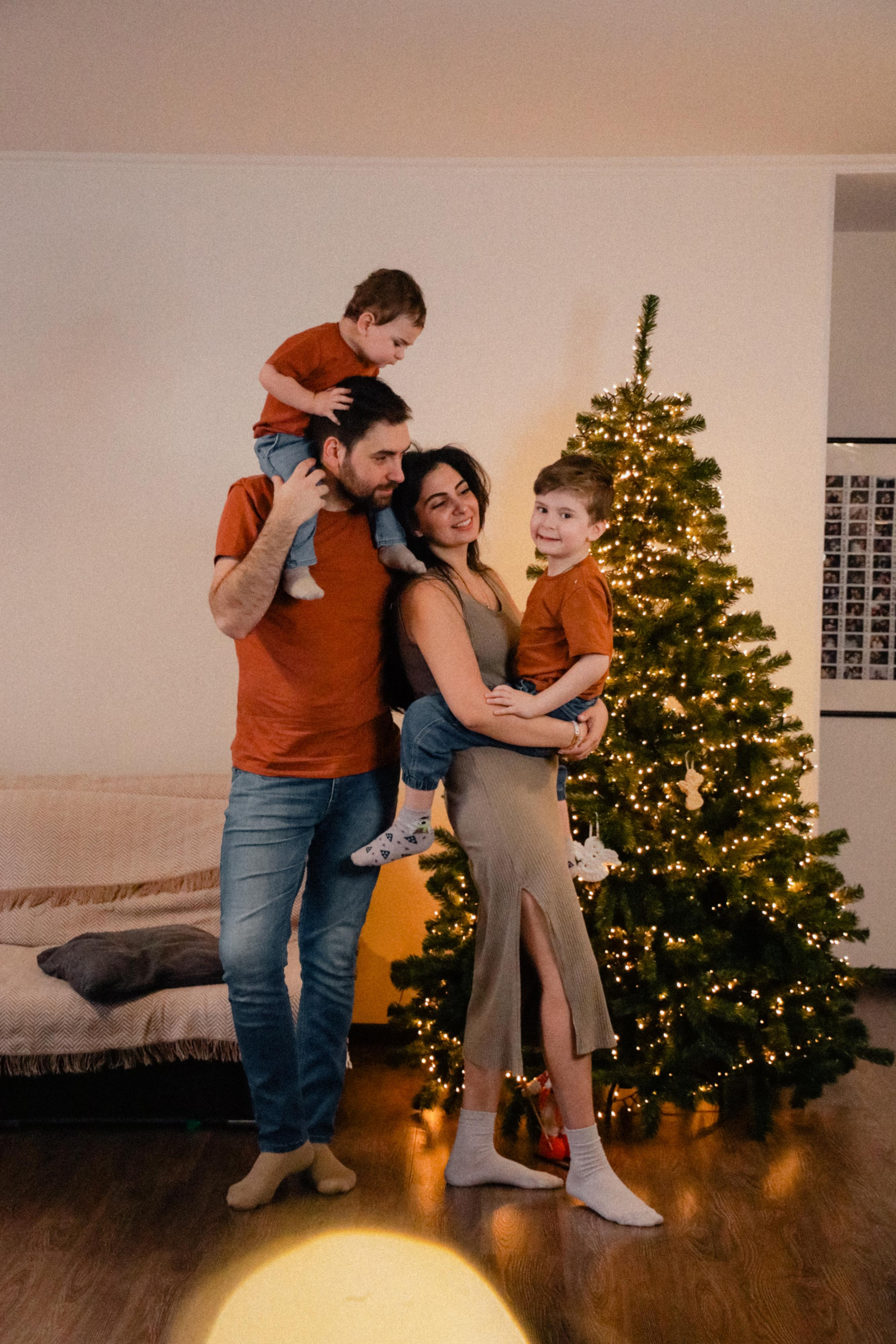 Артем и Ани. Новогодняя история. Варвара Синицына: семейный фотограф в Москве