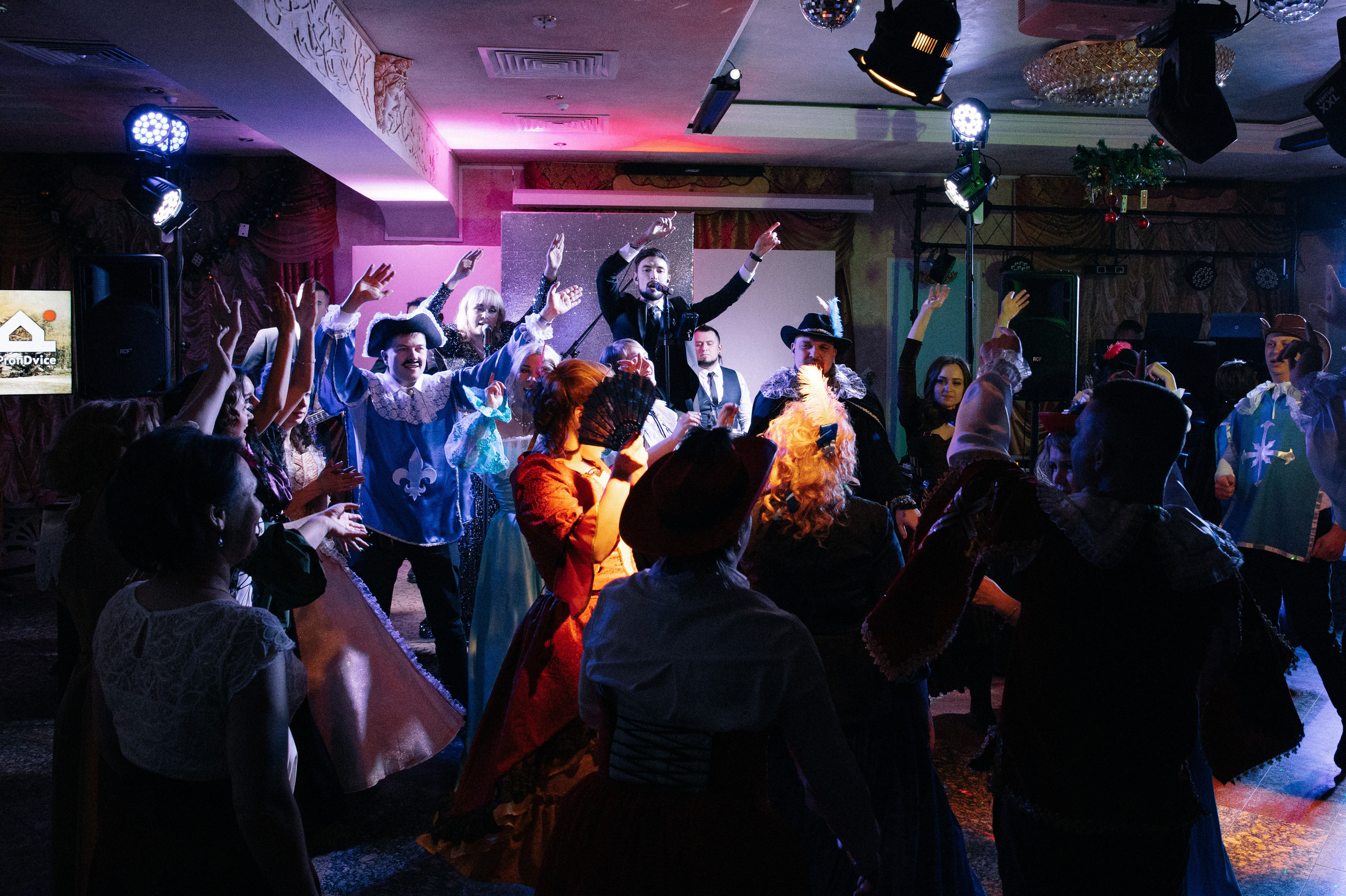 Корпоратив компании ProfiDvice в стиле Мушкетёры. Фотограф Андрей Ширкалин Москва Московская обл, Коломна, Рязань