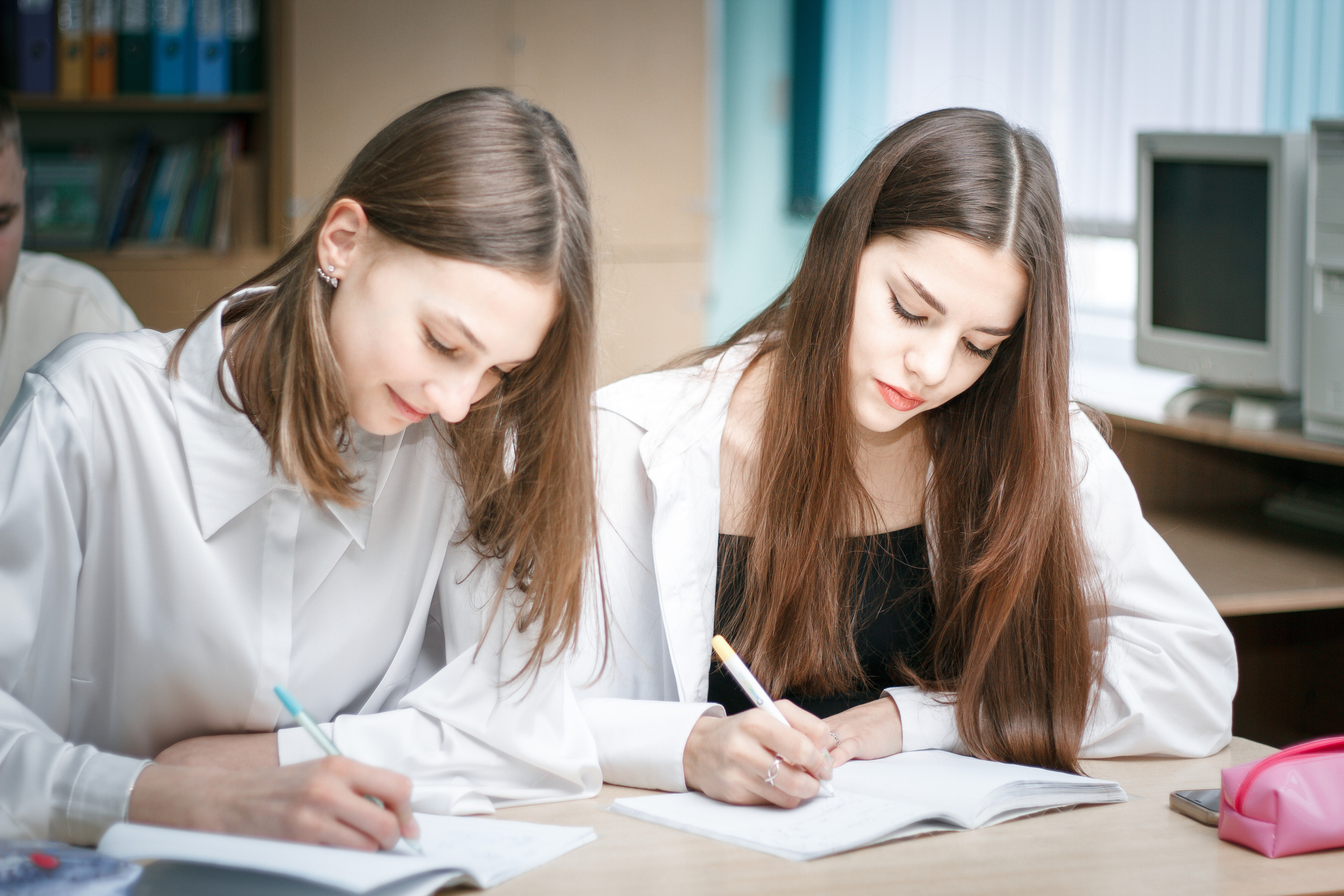 ✓ Выпускные съемки. Фотограф Юрий Якименко. Школьный, семейный и свадебный фотограф в Гоме