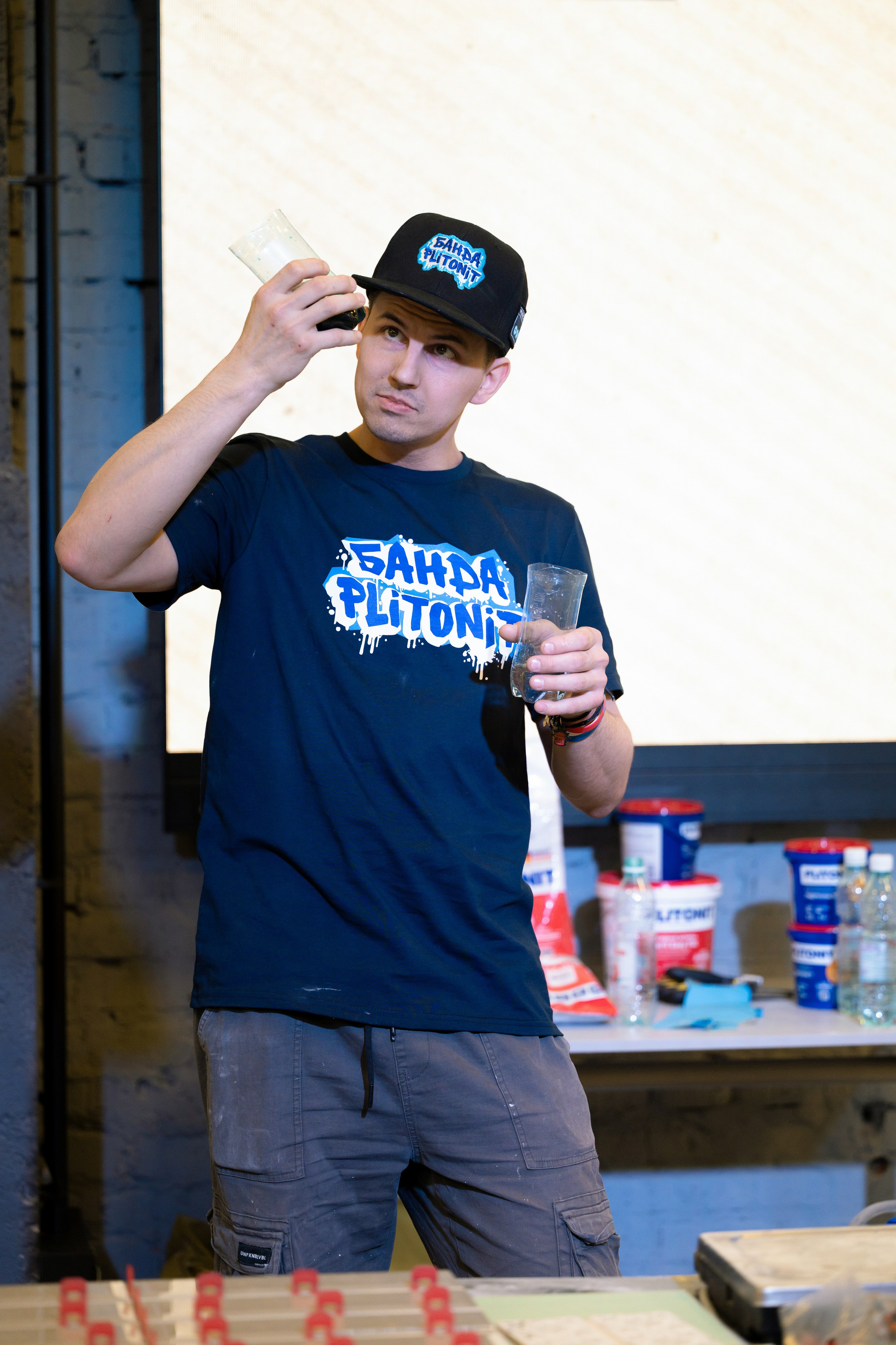 Форум от компании строительных материалов «Plitonit». Репортажный фотограф