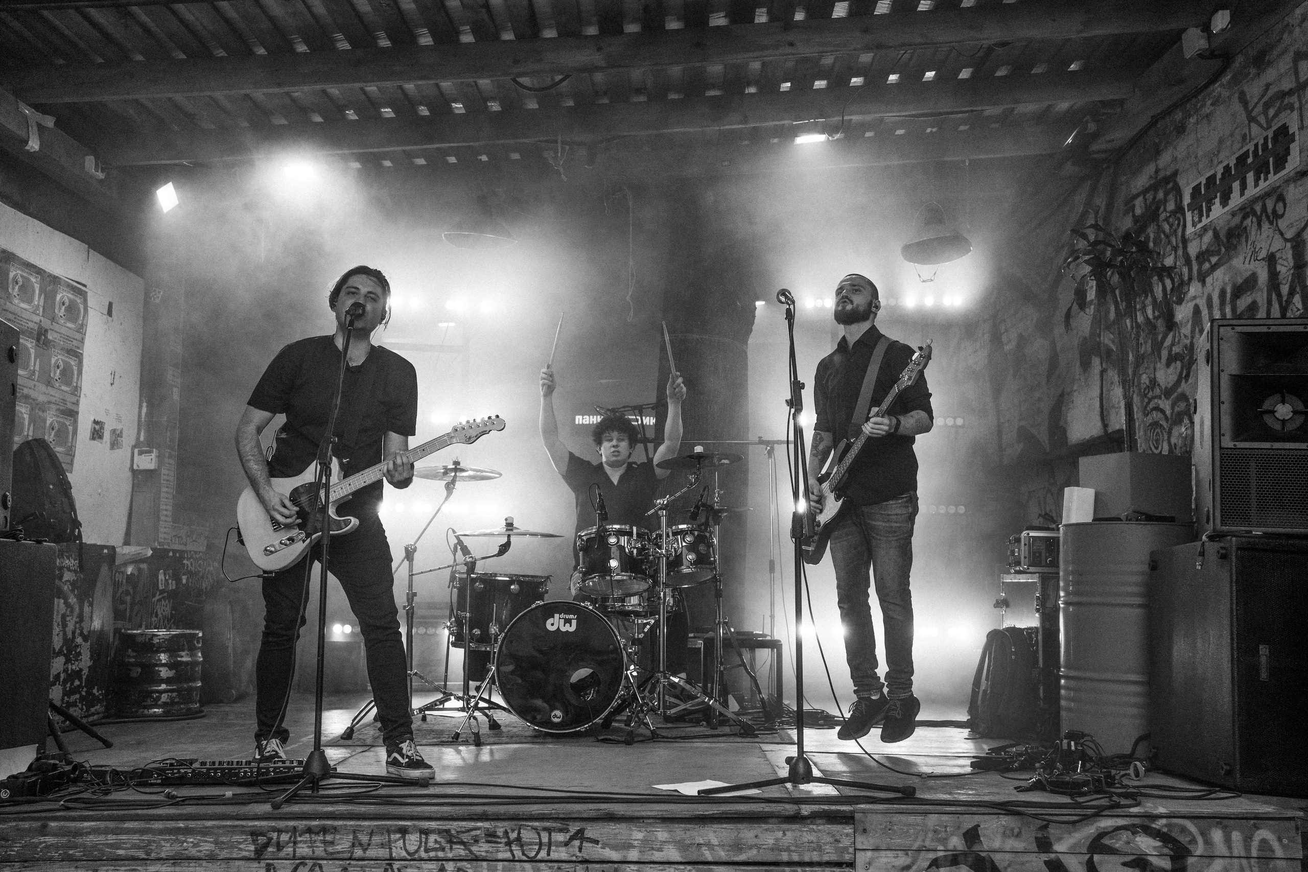 Больные темы. Концерт. Творческие фотосессии в Москве. Фотоальбом лидера группы ЯЛО