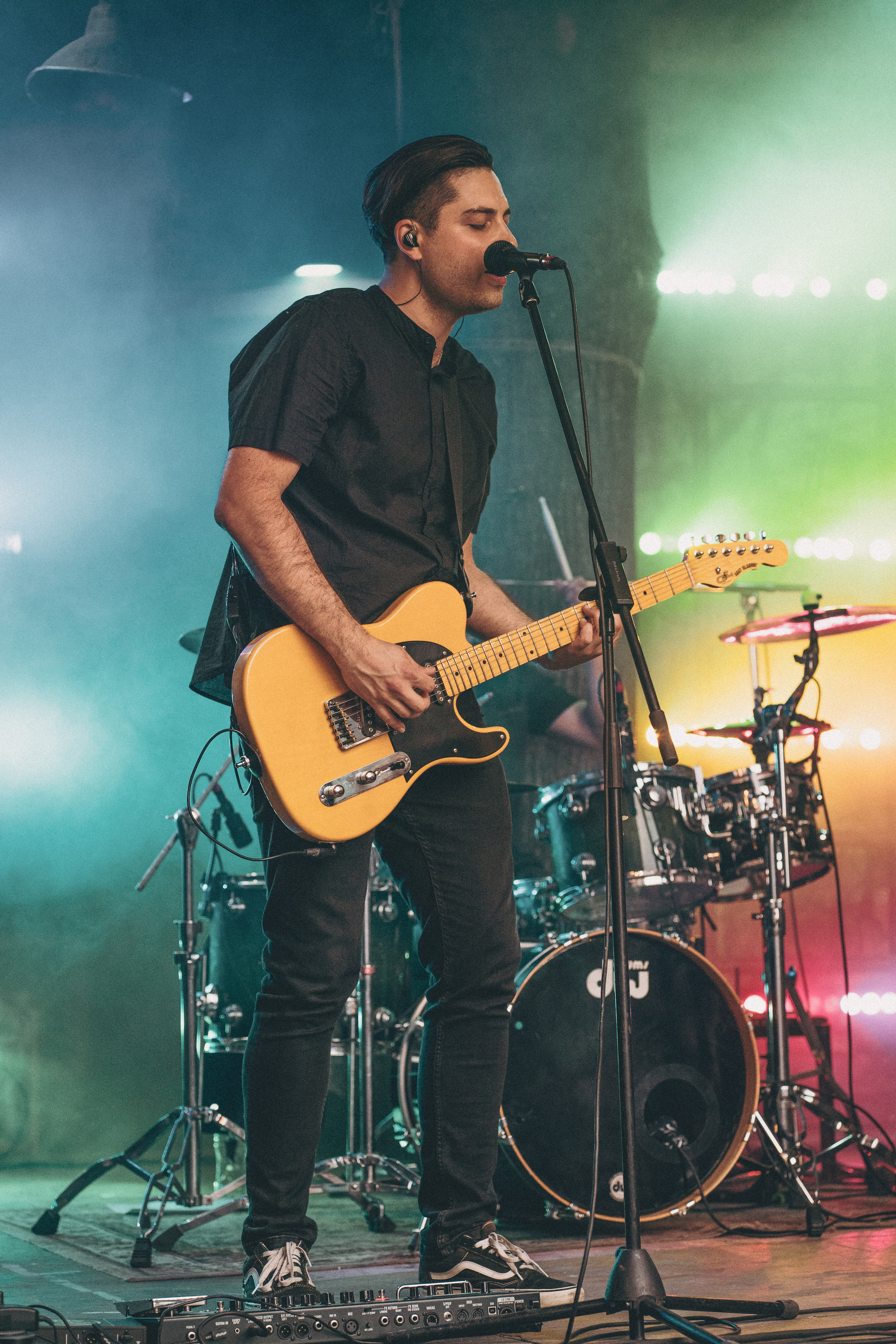 Больные темы. Концерт. Творческие фотосессии в Москве. Фотоальбом лидера группы ЯЛО