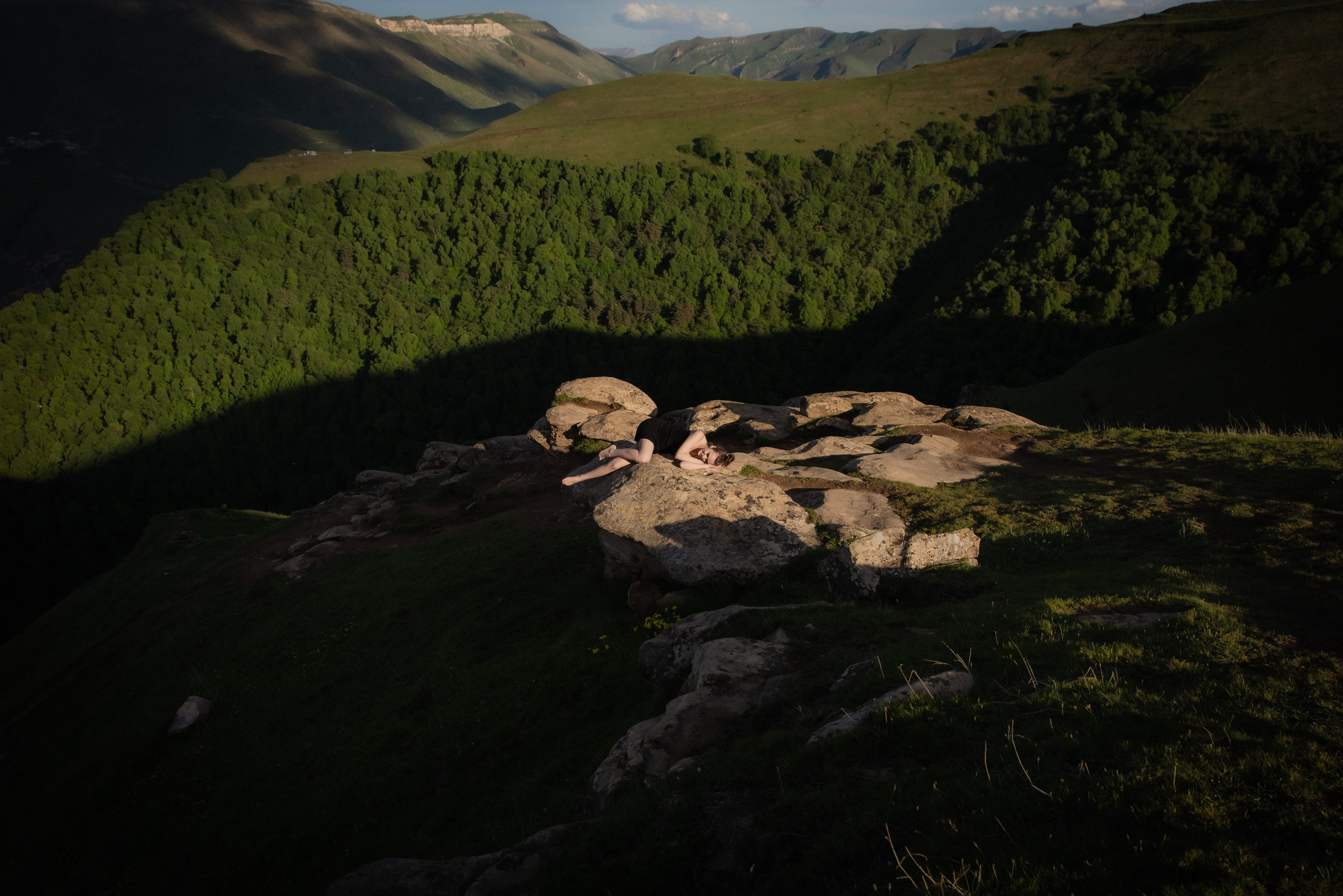 На вершине горы на 4.5. км выше к облакам. Фотограф Крещение Венчание Москва