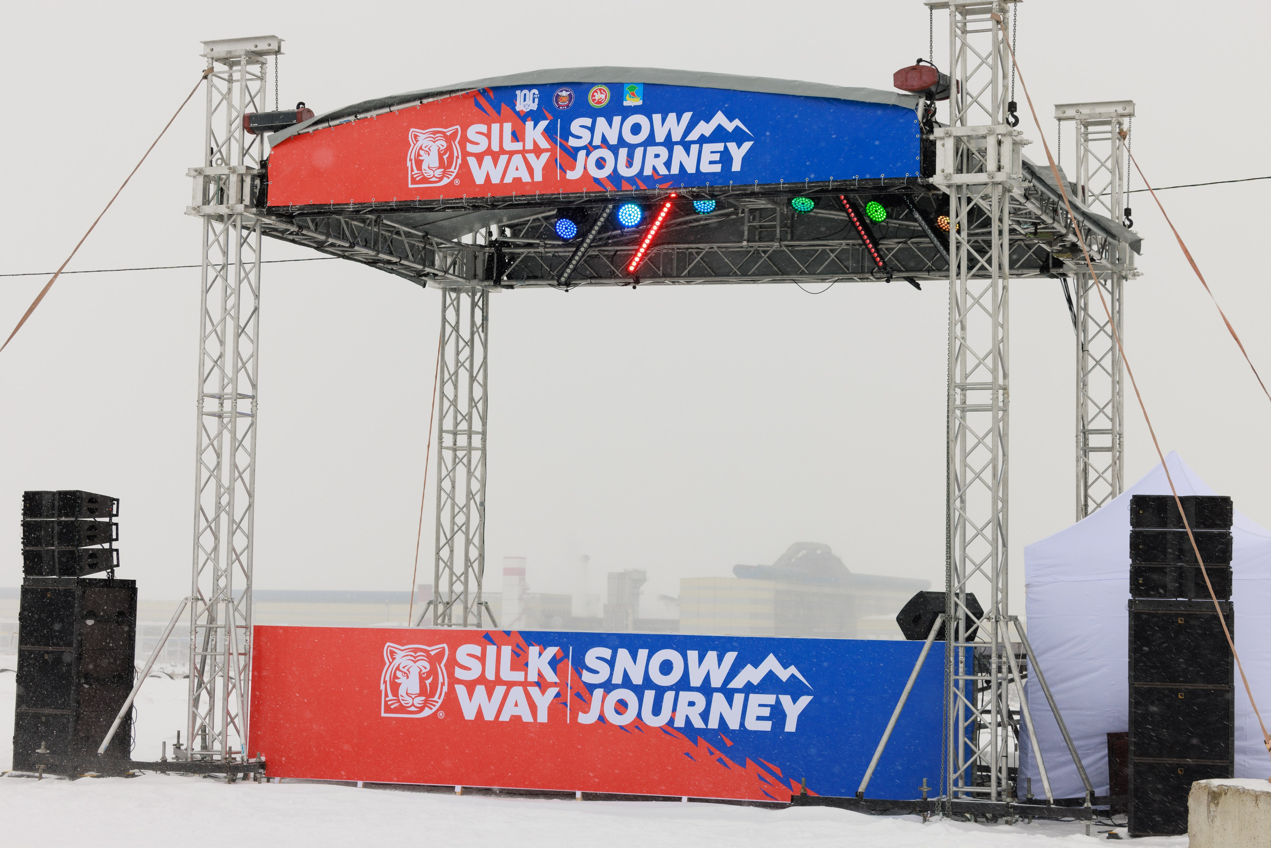 РЕКЛАМНЫЕ КОНСТРУКЦИИ И ЗАСТРОЙКИ. Портфолио