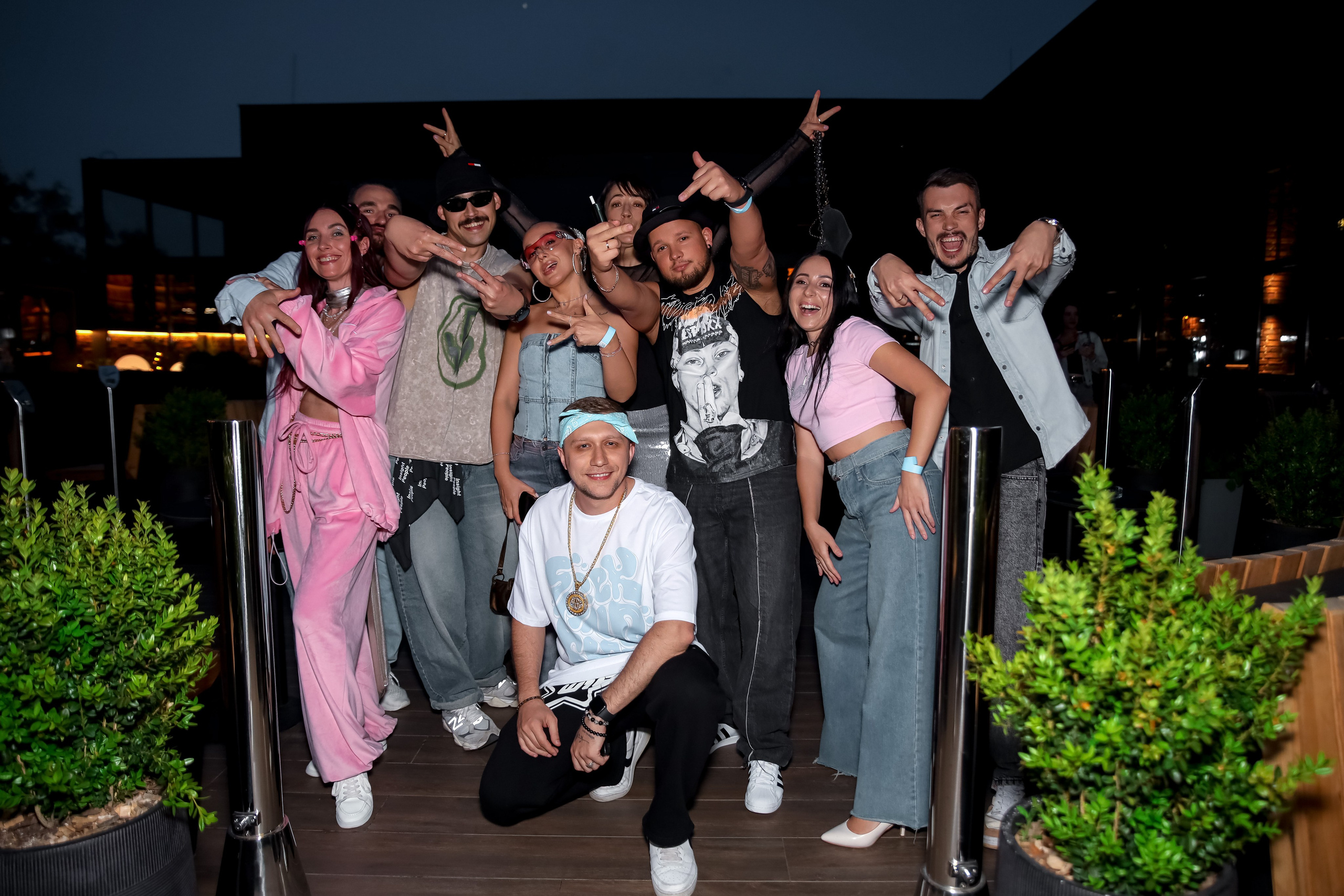 LA night & Fiji wave. 2000’s