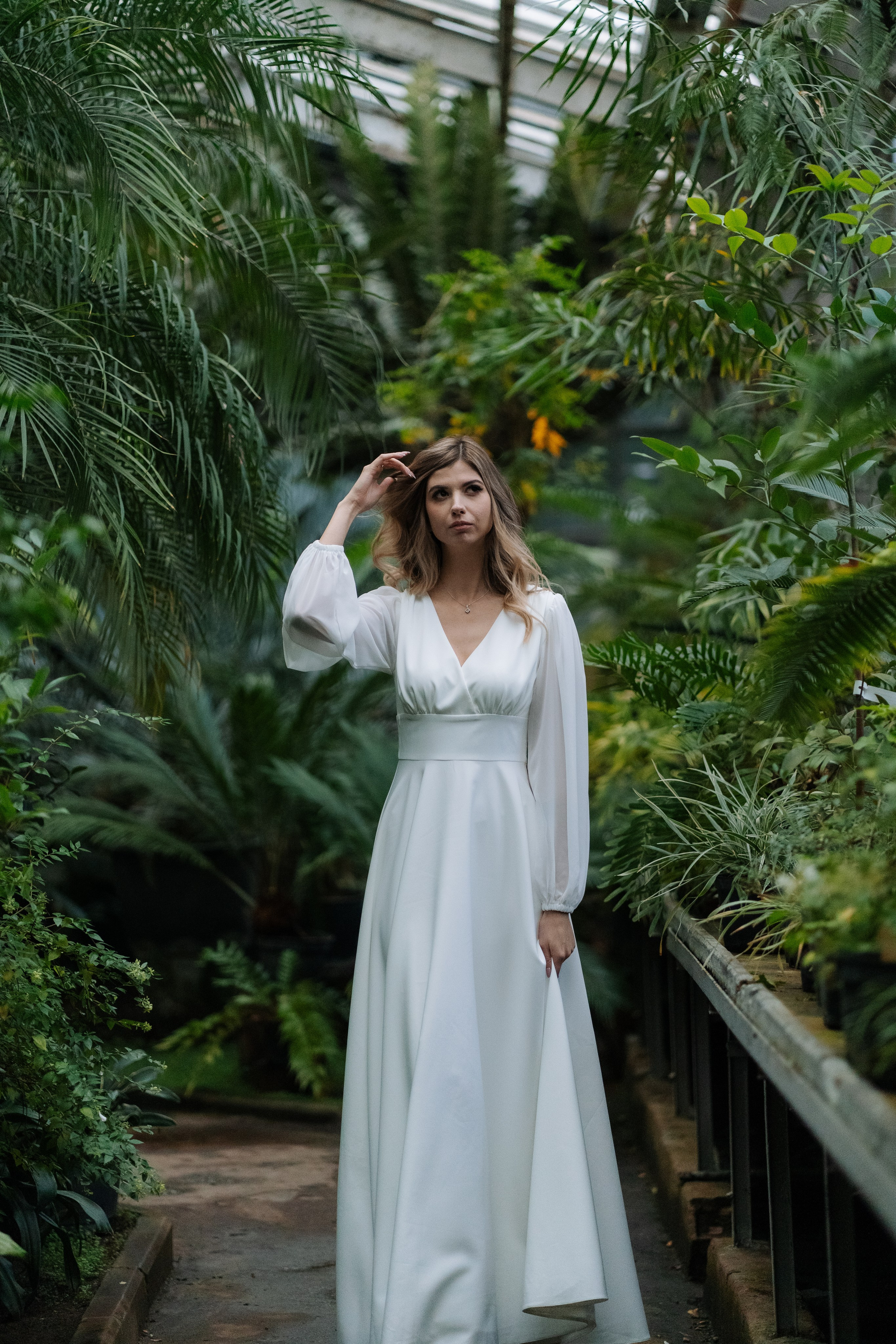 Свадебная фотосессия в оранжерее, Москва. Свадебный фотограф в Москве Анна Полушина