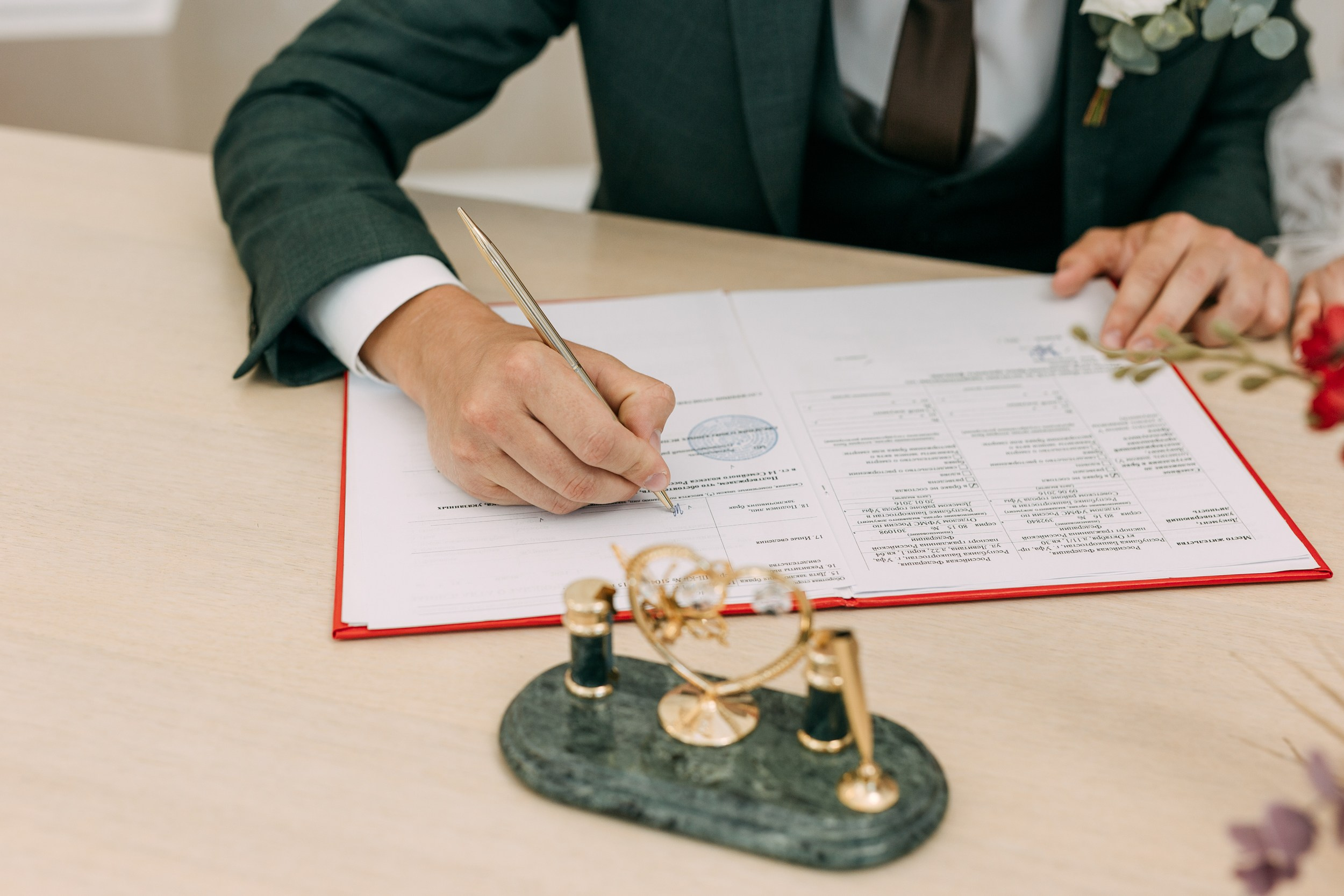 Алиса и Айнур. Фотопродакшн продающего контента