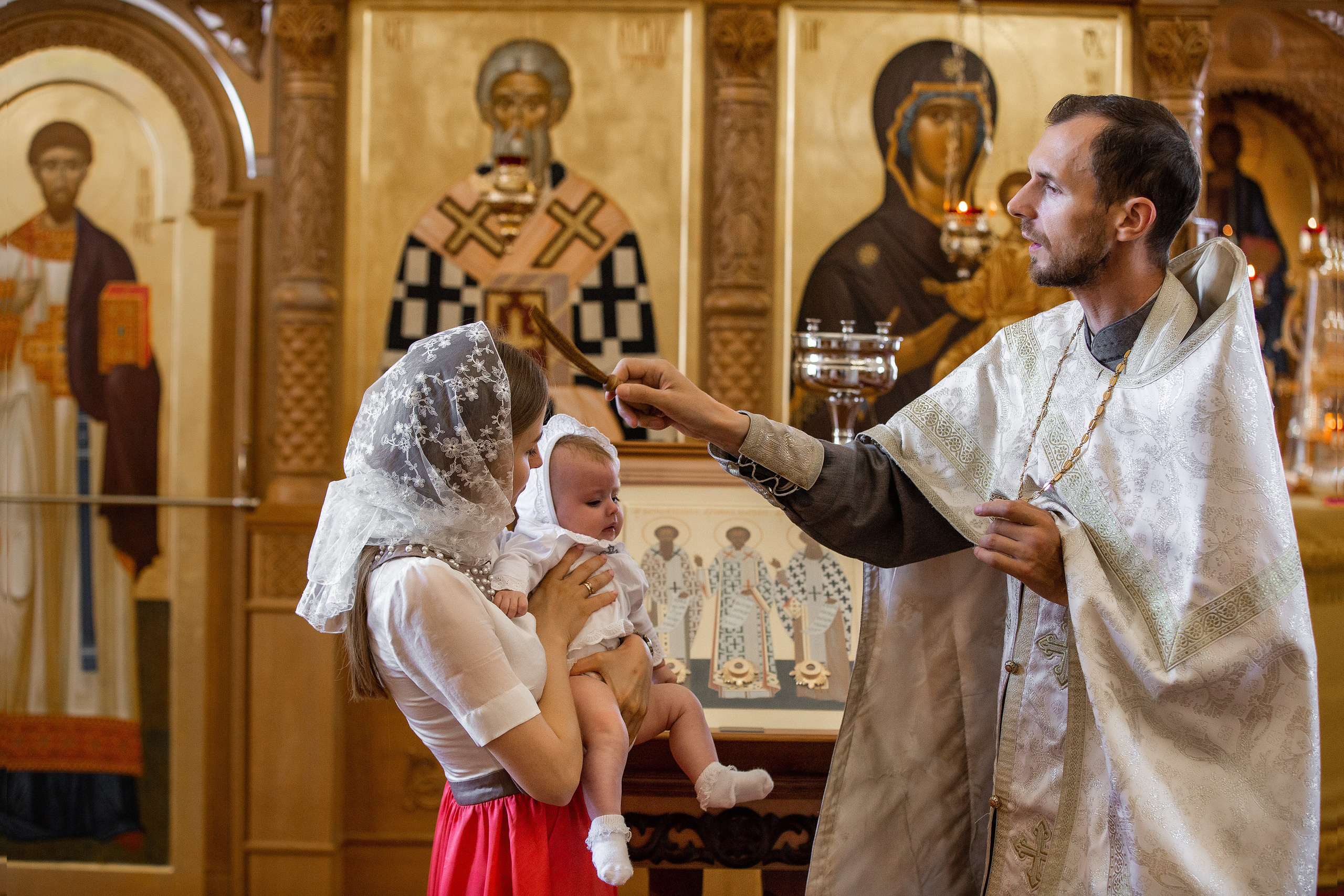 Крещение в Свято-Успенском Жировичском монастыре. Свадебный фотограф в Барановичах Вячеслав Шах-Гусейнов, фотошкола