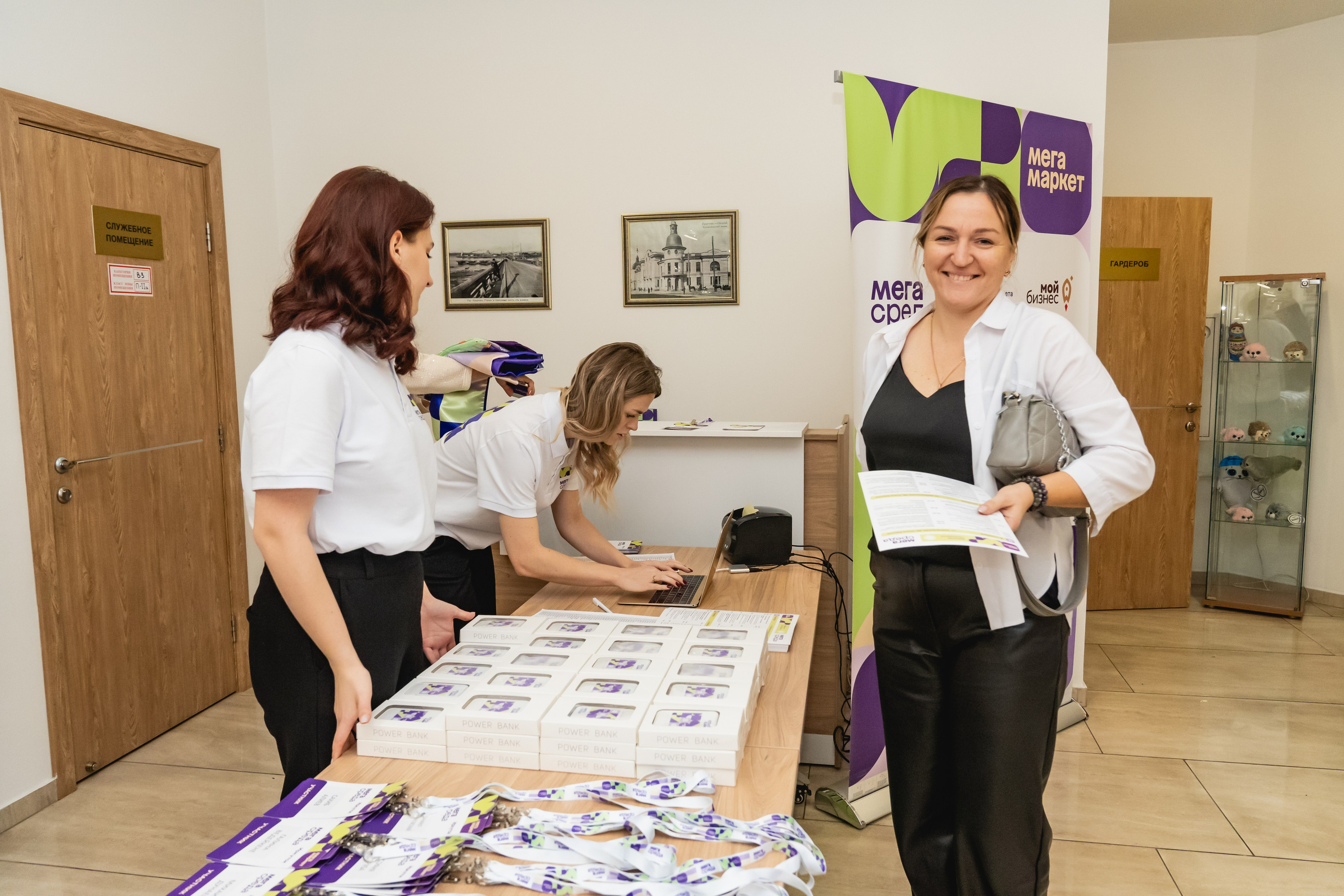 Мегасреда. Занимаюсь профессиональной фотографией и живу рядом с Байкалом. Работаю в разных жанрах