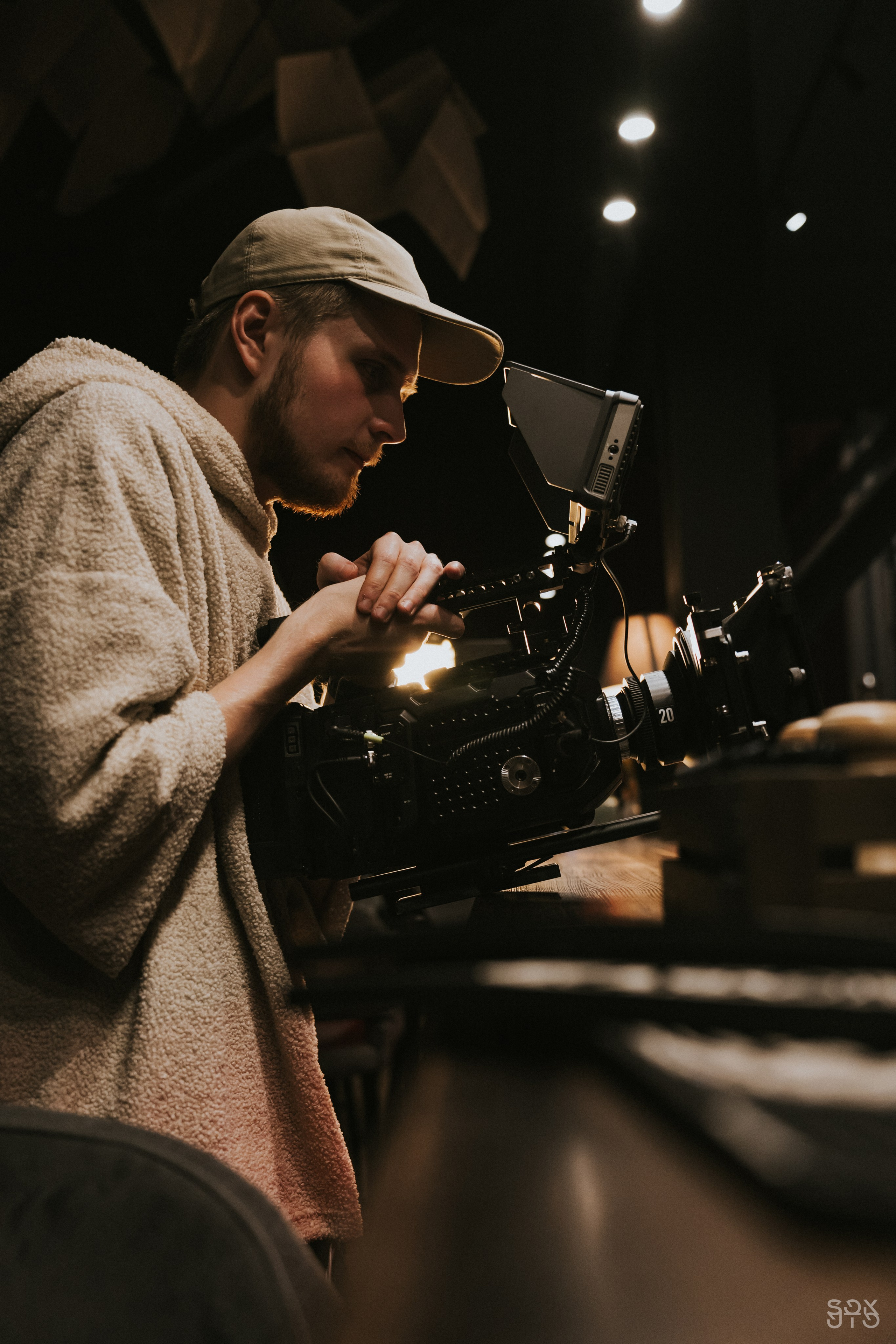 Видеопродакшн BACKED ROLL