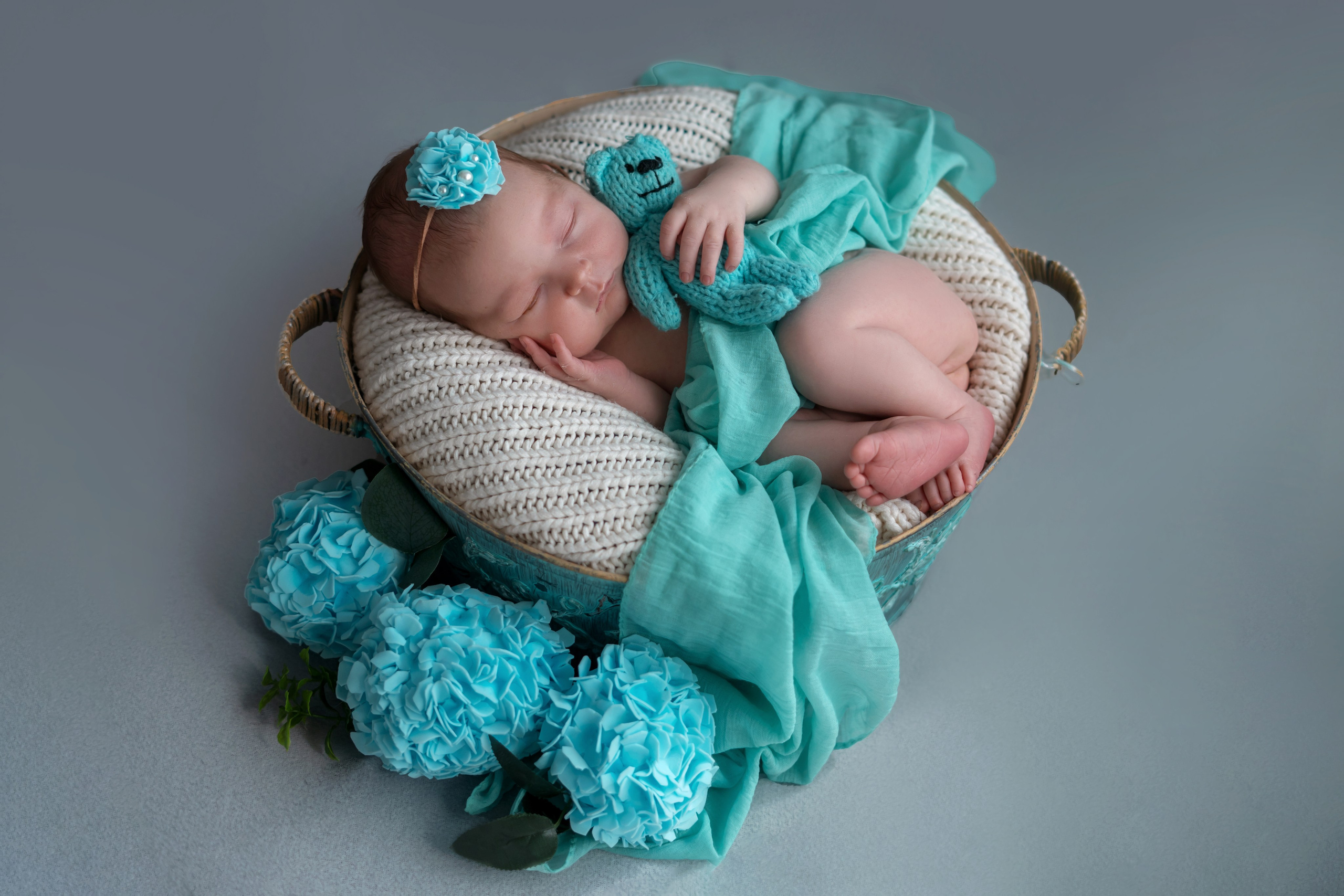 Девочки. Мила Посвит Фотограф новорожденных в Тобольске