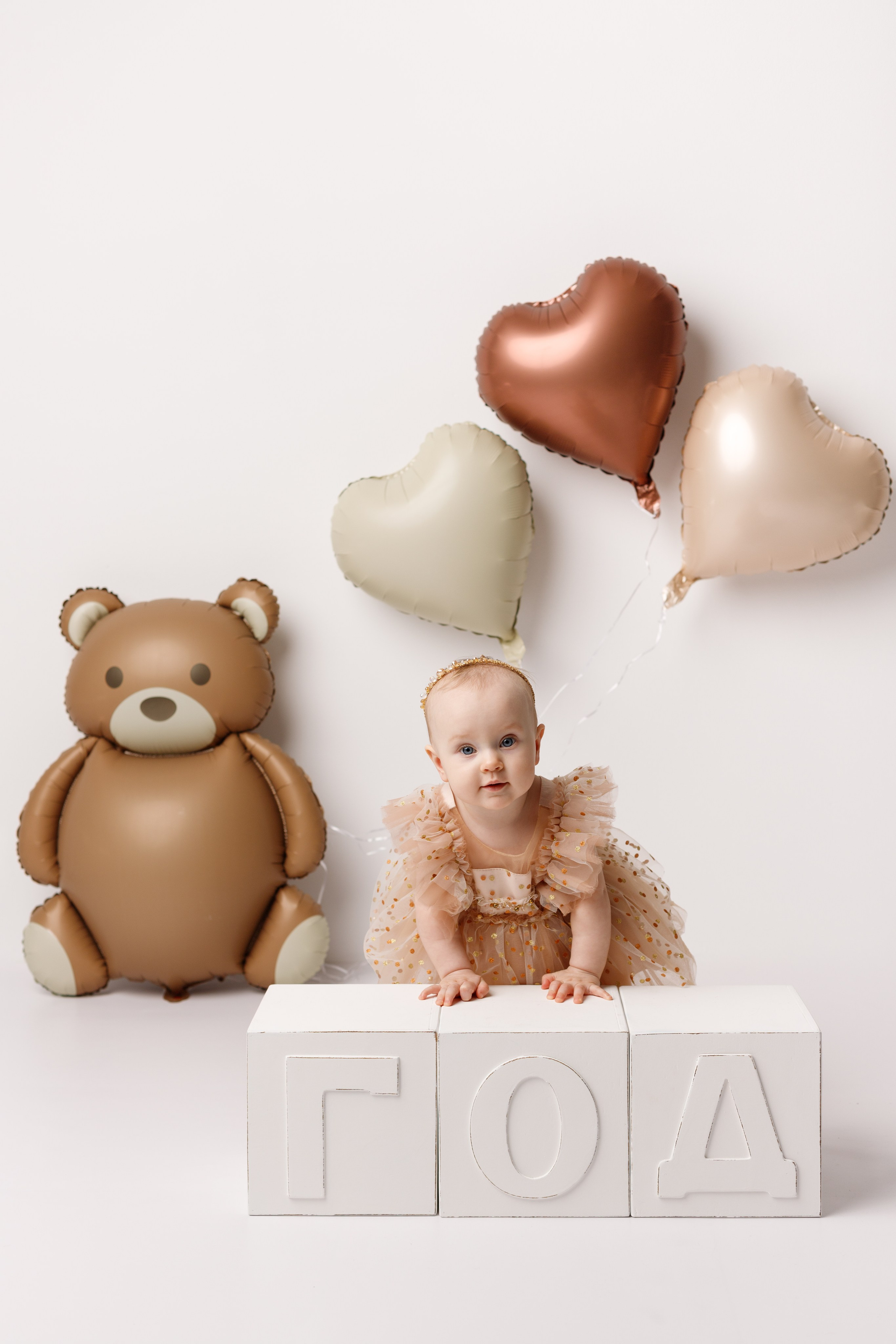 Кира «Первый тортик». Фотограф новорожденных в г. Оренбурге Екатерина Козлова