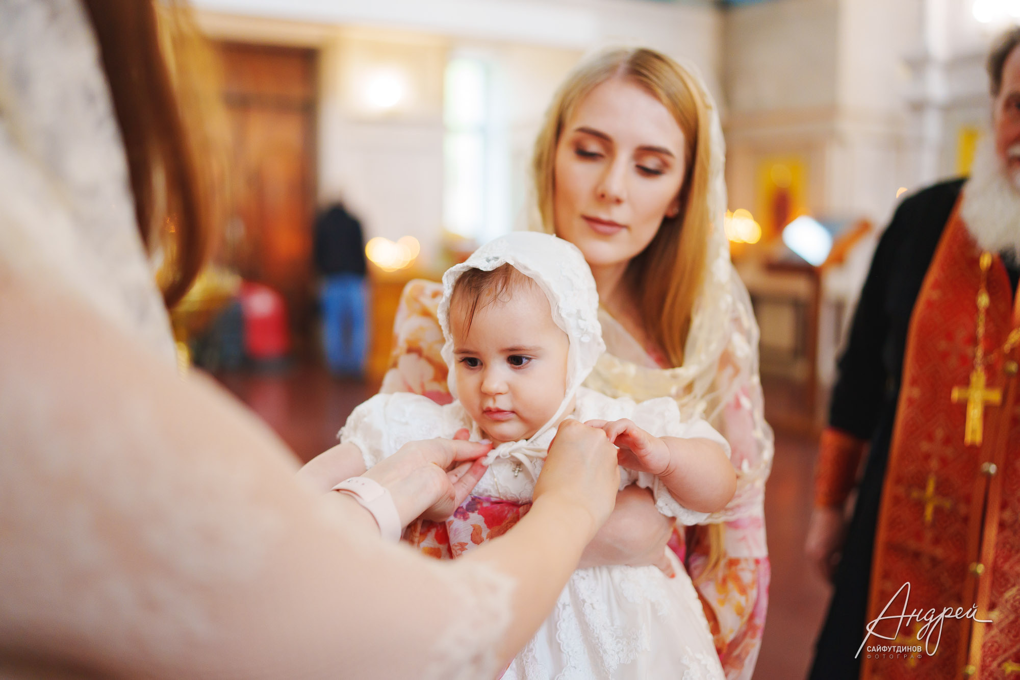 Крещение Ани. Домашние сборы и Покровский Храм. Свадебный и семейный фотограф в Ростове-на-Дону. Андрей Сайфутдинов