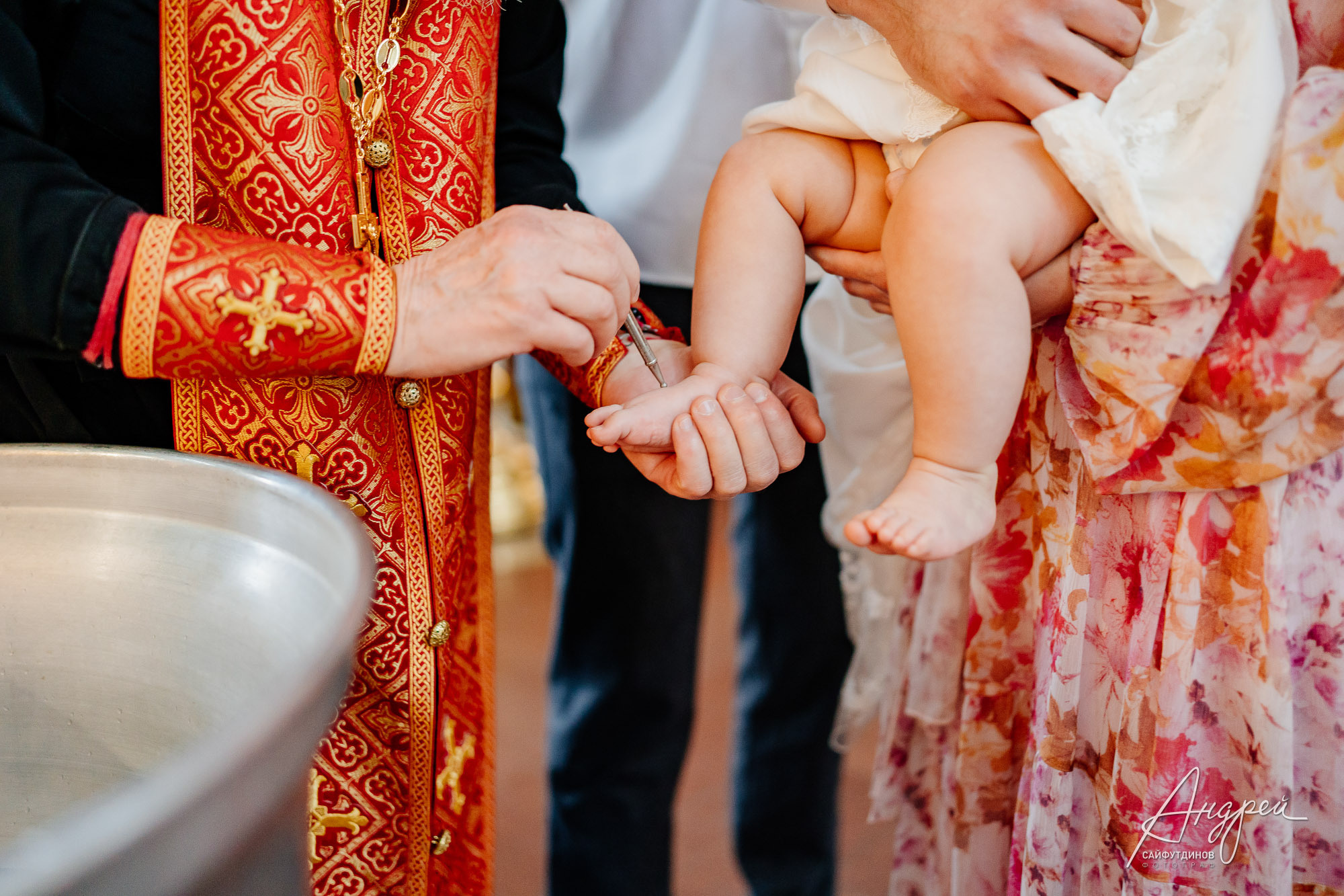 Крещение Ани. Домашние сборы и Покровский Храм. Свадебный и семейный фотограф в Ростове-на-Дону. Андрей Сайфутдинов