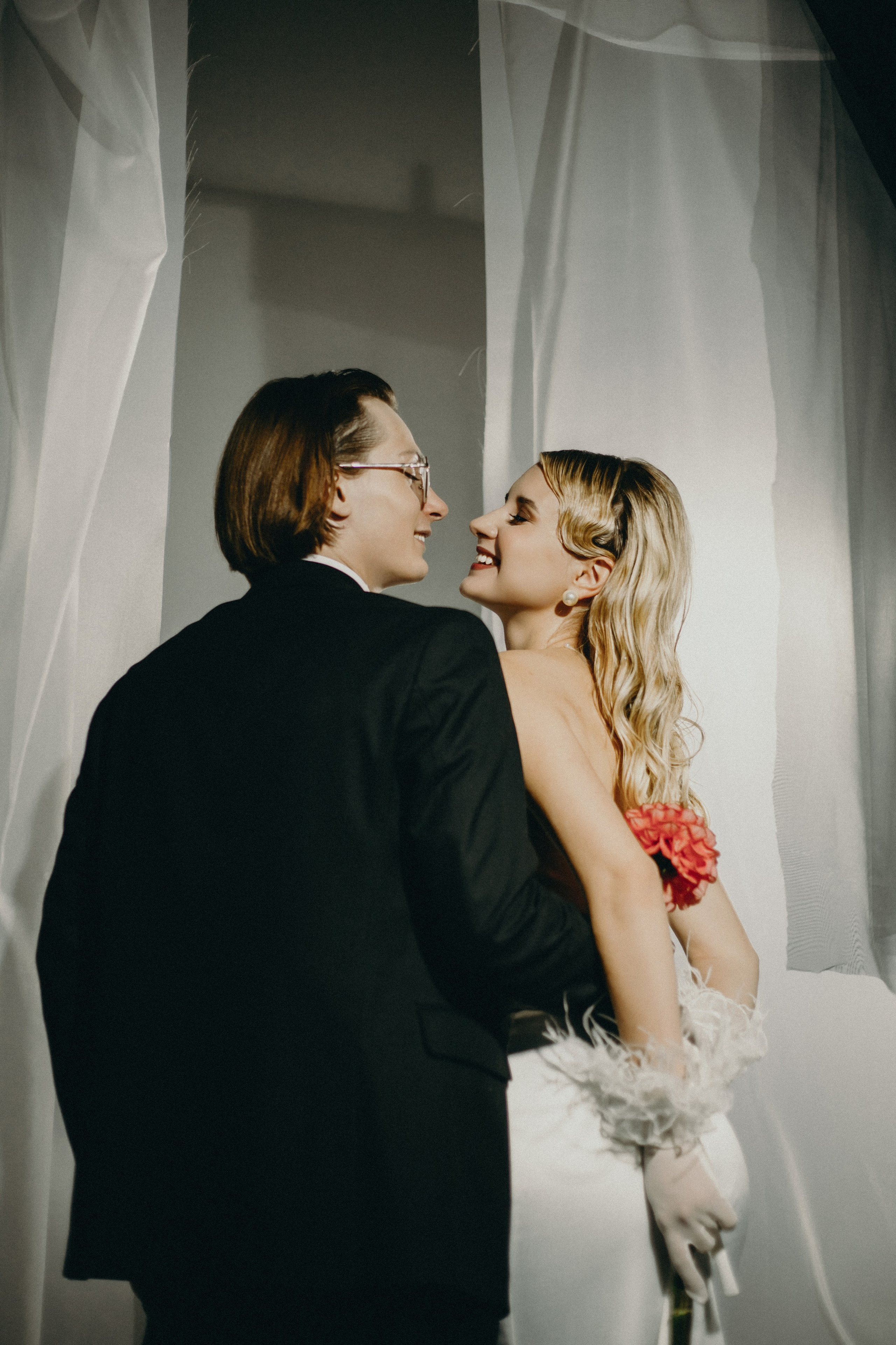 Wedding love-story в студии. Портретный и семейный фотограф в Саратове Елена Шустова