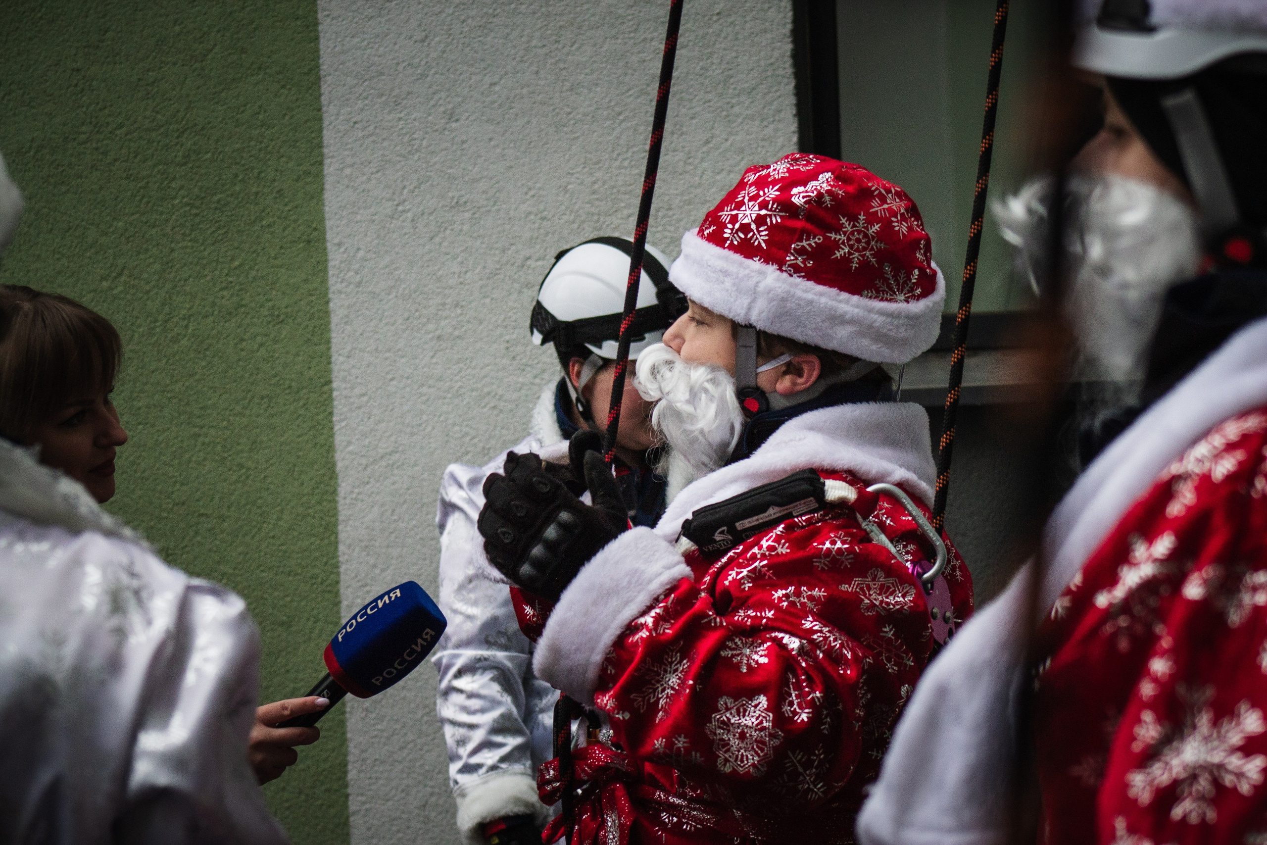 ВСКС. Десант Дедов Морозов. Илья Чемис — Фотограф в Мариуполе