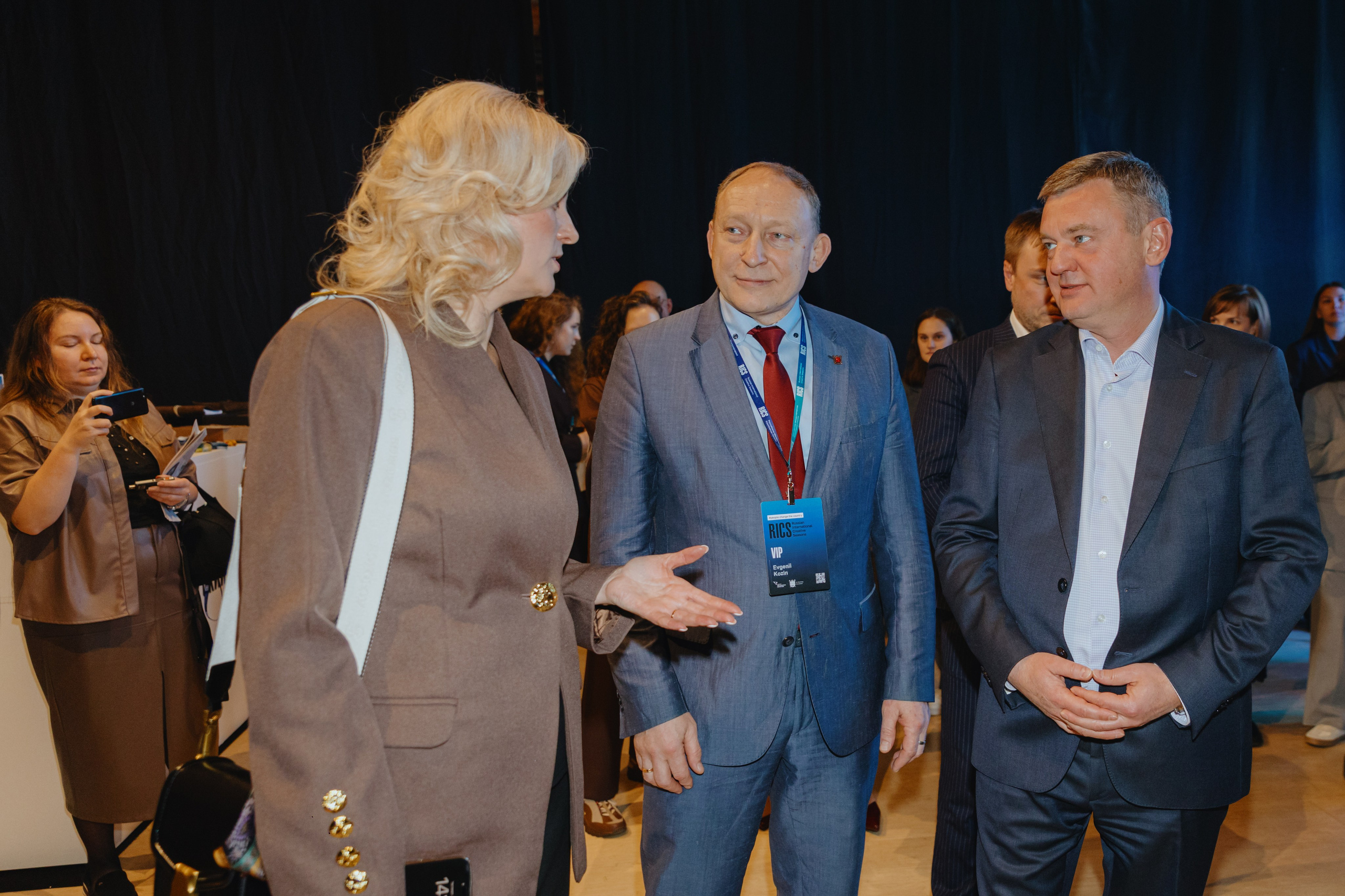 Международная конференция по креативной экономике 2025. Фотограф в Москве и Санкт-Петербурге Дарина