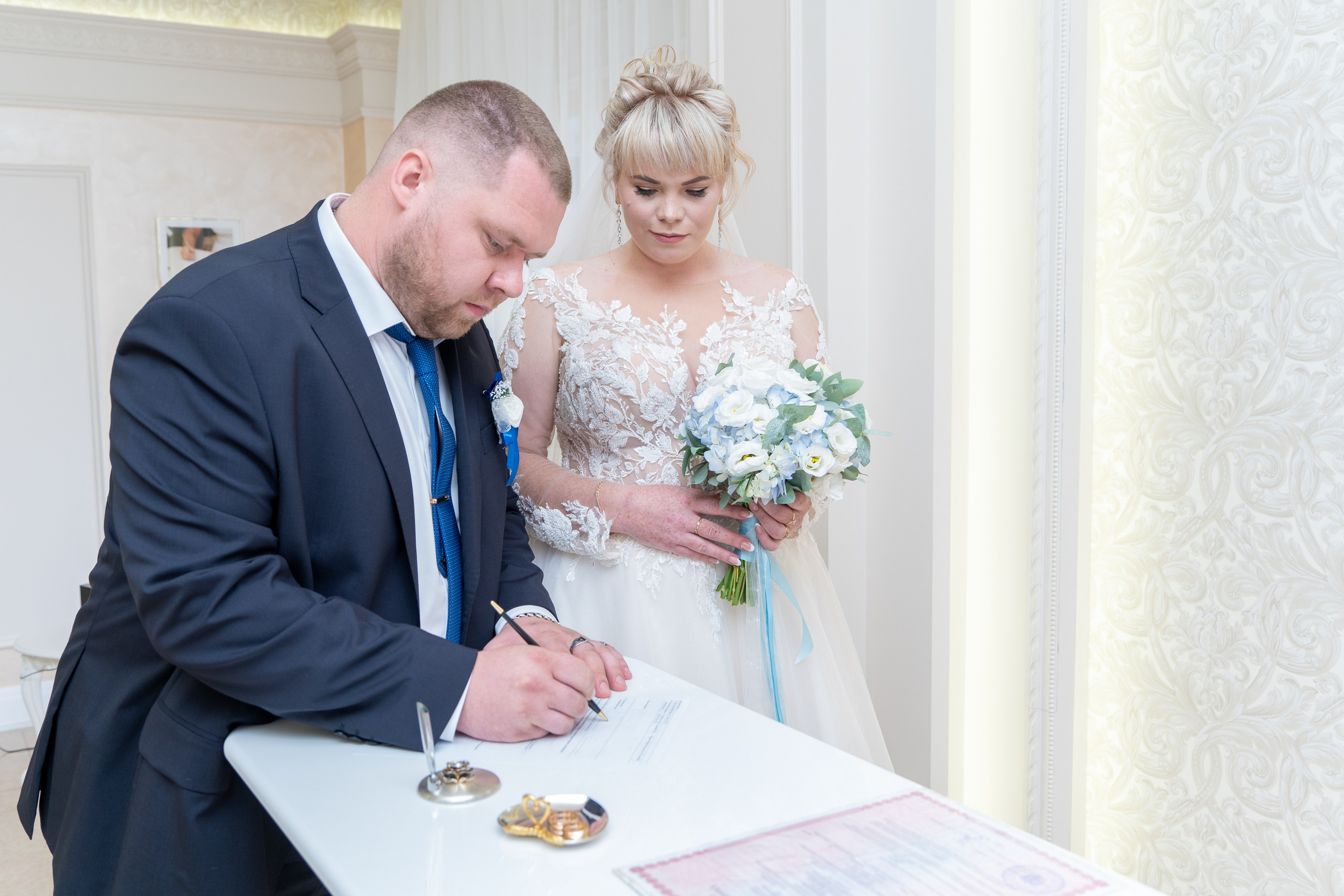 Ира и Дима. День свадьбы. Репортажный и интерьерный фотограф Александра Солдатова