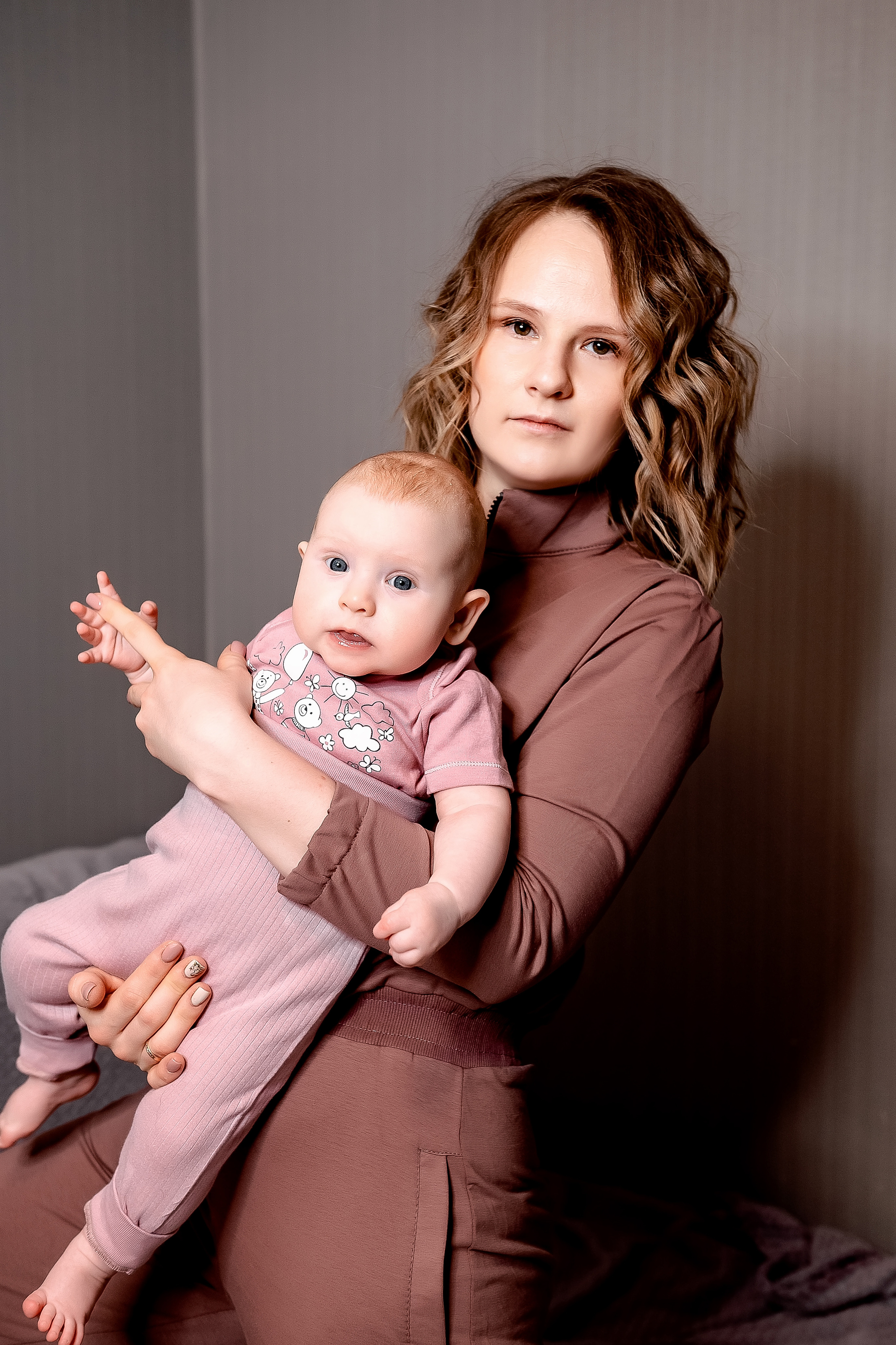 Марина и семья, Щелково, домашняя фотосессия. Свадебный и семейный фотограф Виктория Носачёва. Щелково, Москва и МО