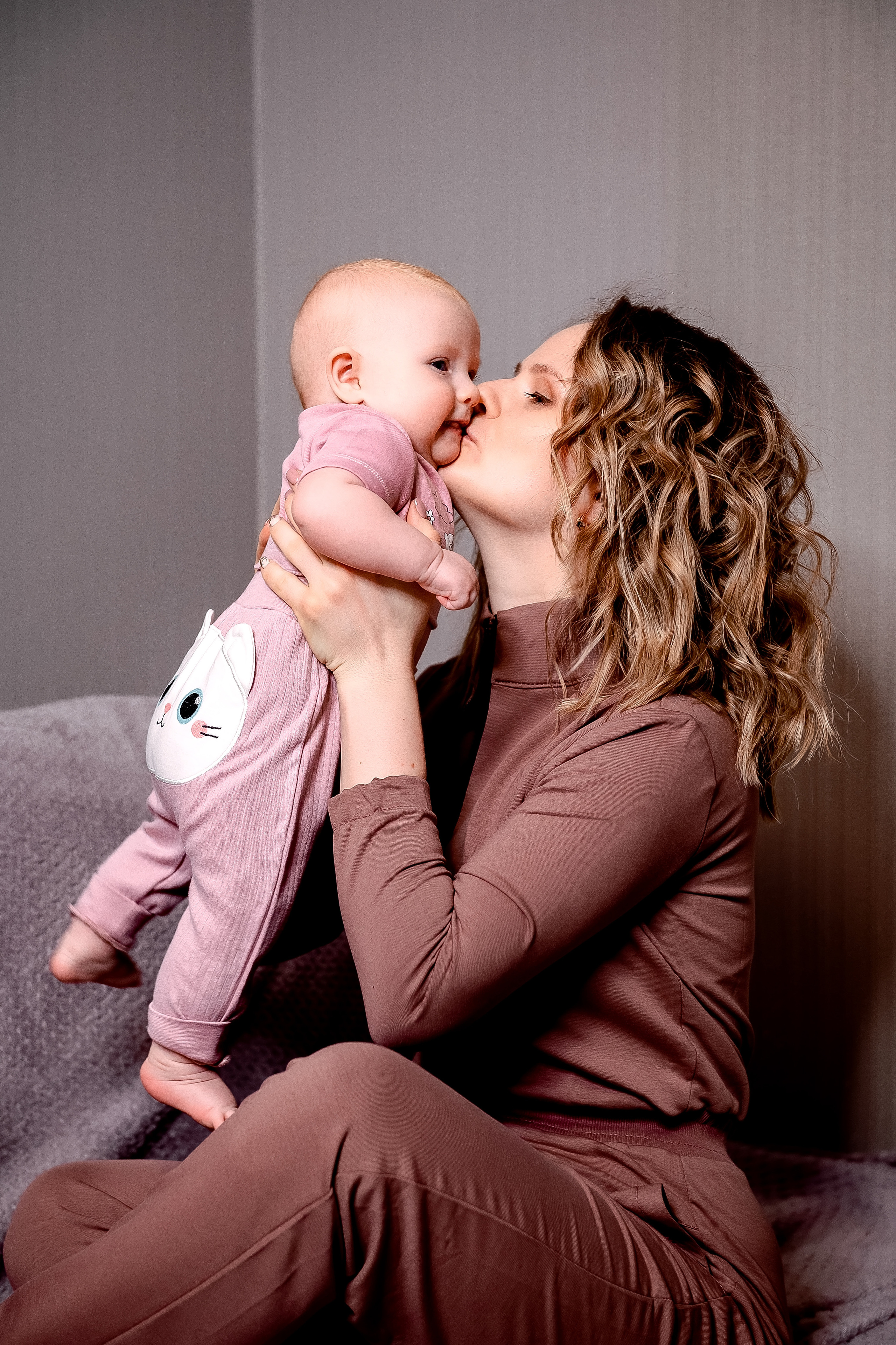 Марина и семья, Щелково, домашняя фотосессия. Свадебный и семейный фотограф Виктория Носачёва. Щелково, Москва и МО