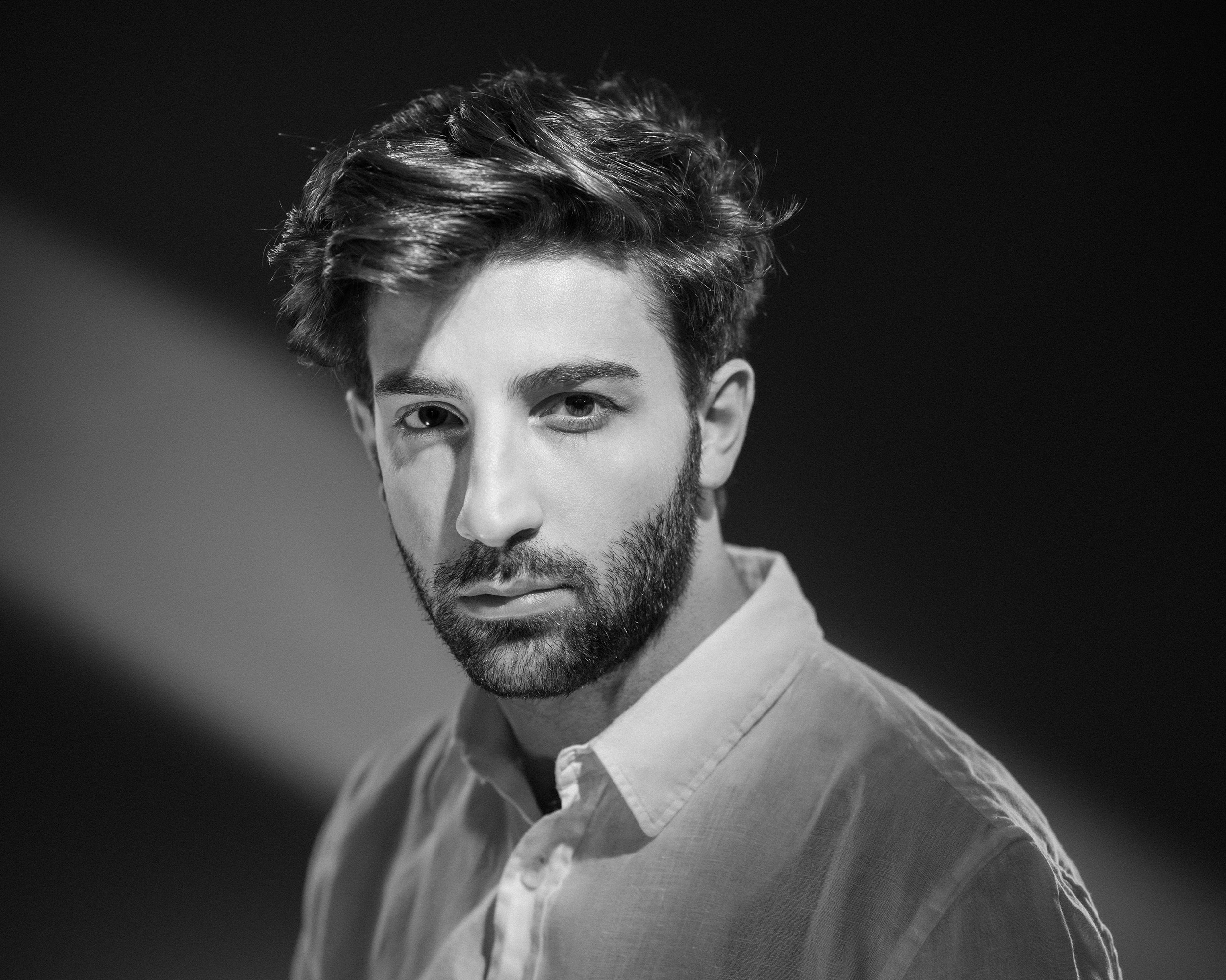 Ваган Сароян — съемка в стиле Harcourt. Портретный фотограф в Москве Андрей Троицкий