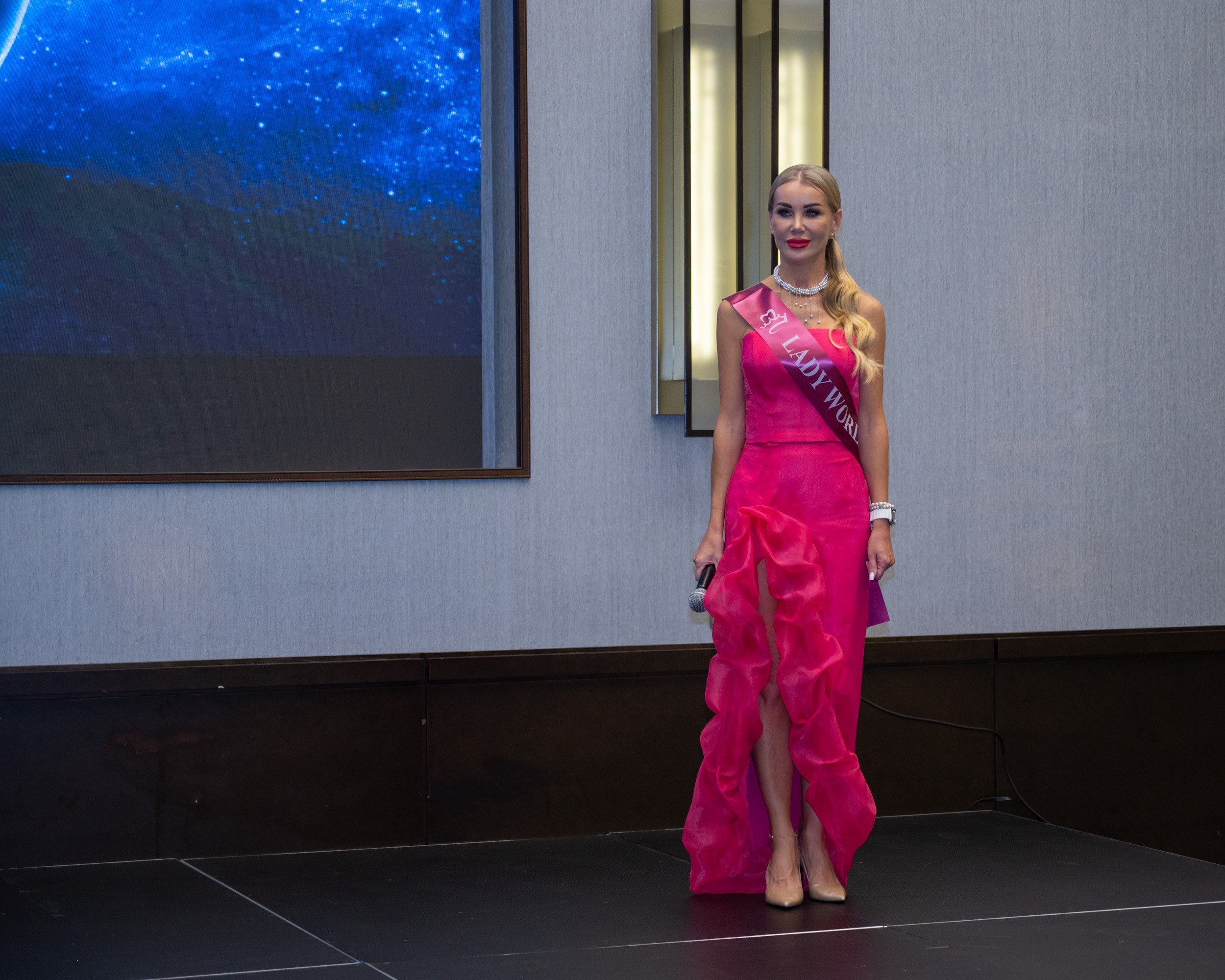 Церемония открытия Конкурса красоты «LADY WORLD» 2024. Фотографирую счастливых людей в Сочи