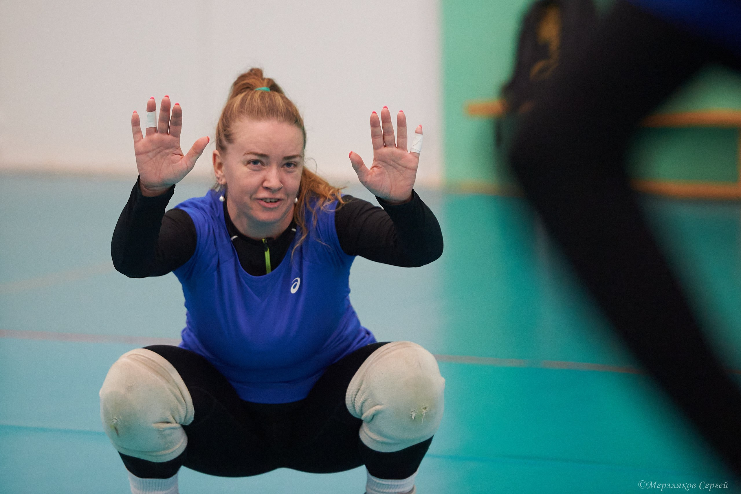 Новогодний волейбольный турнир. Ижевск. 16.12.23. Спортивный репортажный фотограф в Ижевске Сергей Мерзляков