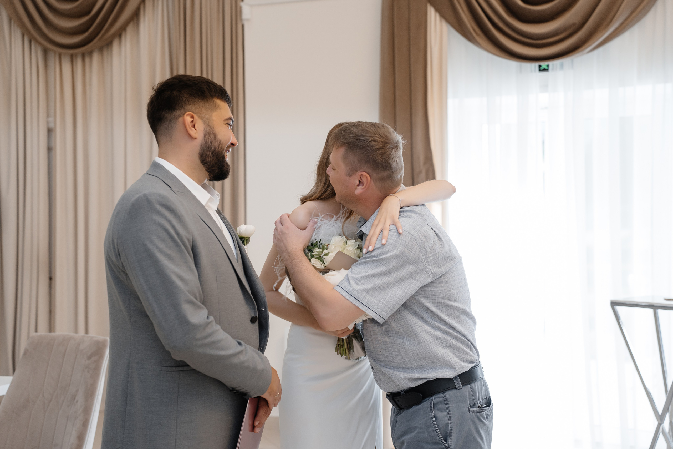 Свадебная фотосессия в отеле Soluxe. Свадебный и семейный фотограф в Москве Светлана Зоткина