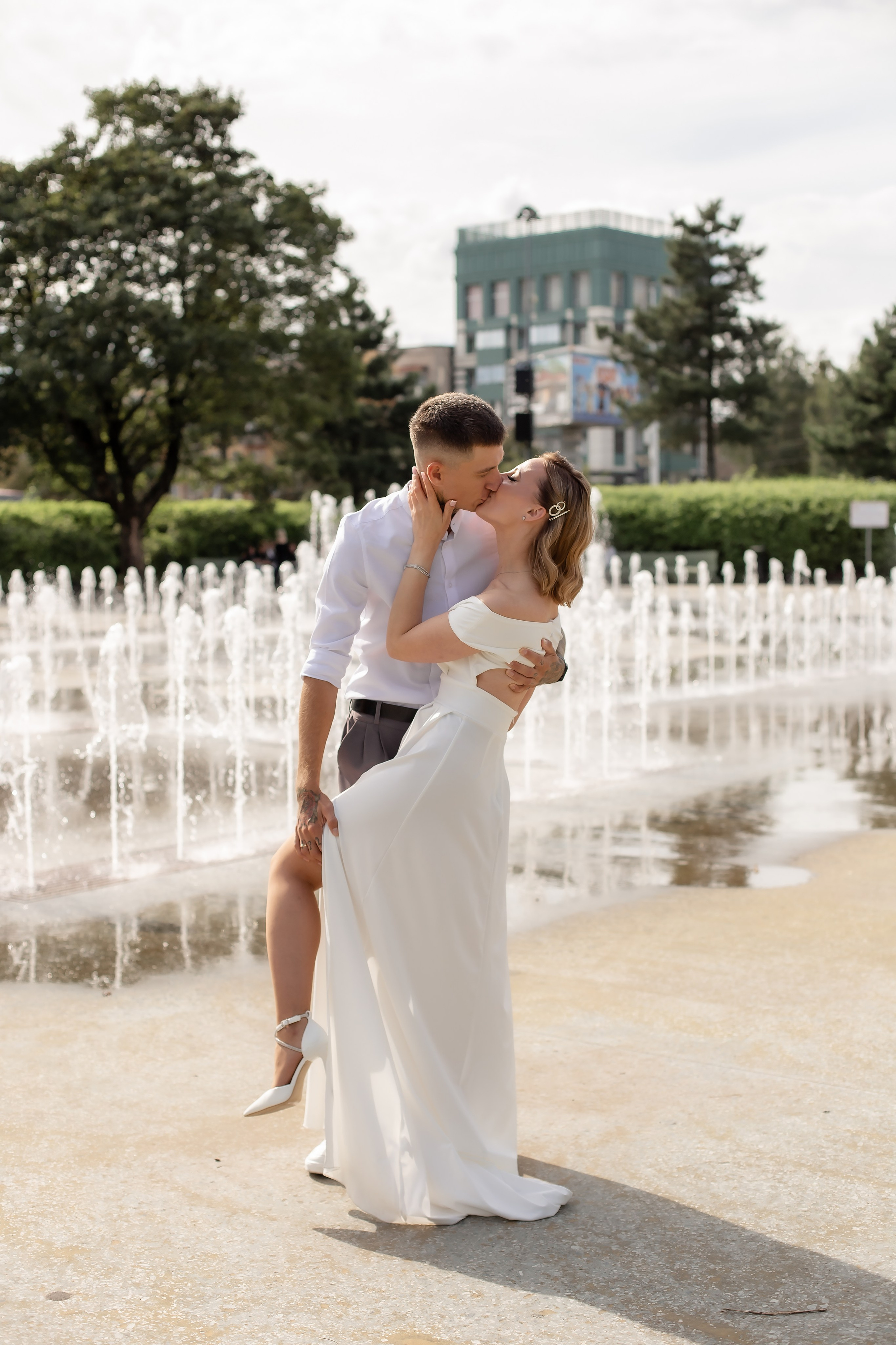 Саша и Вика. Биржевой сквер. Фотограф в Калининграде Решетникова Алина