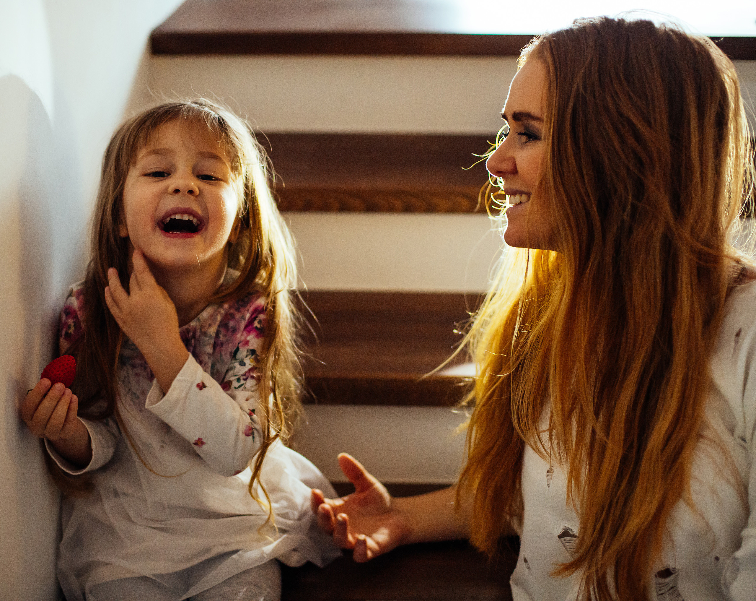 Домашняя фотосессия мама и дочка. Семейный Фотограф в Санкт-Петербурге Пушкин Анастасия Дьяконенкова