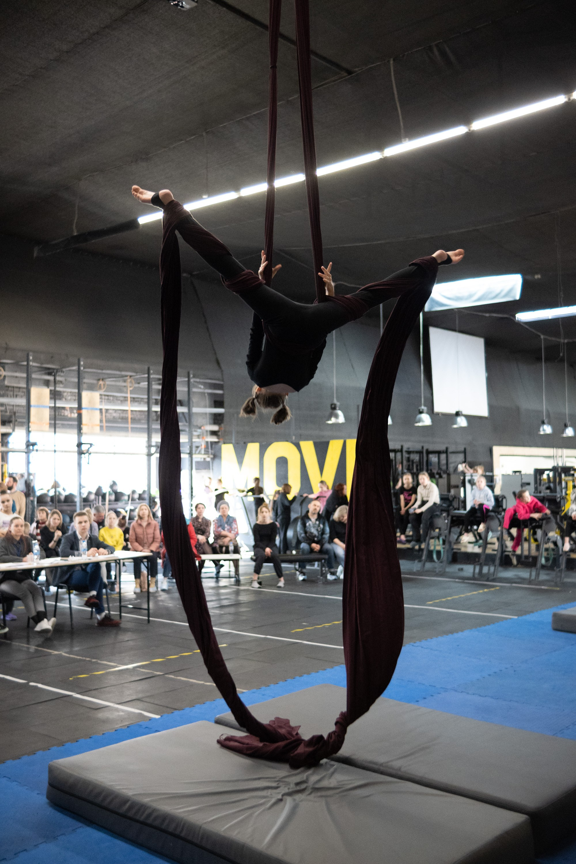 Внутриклубные соревнования по воздушной гимнастике 02.04.23