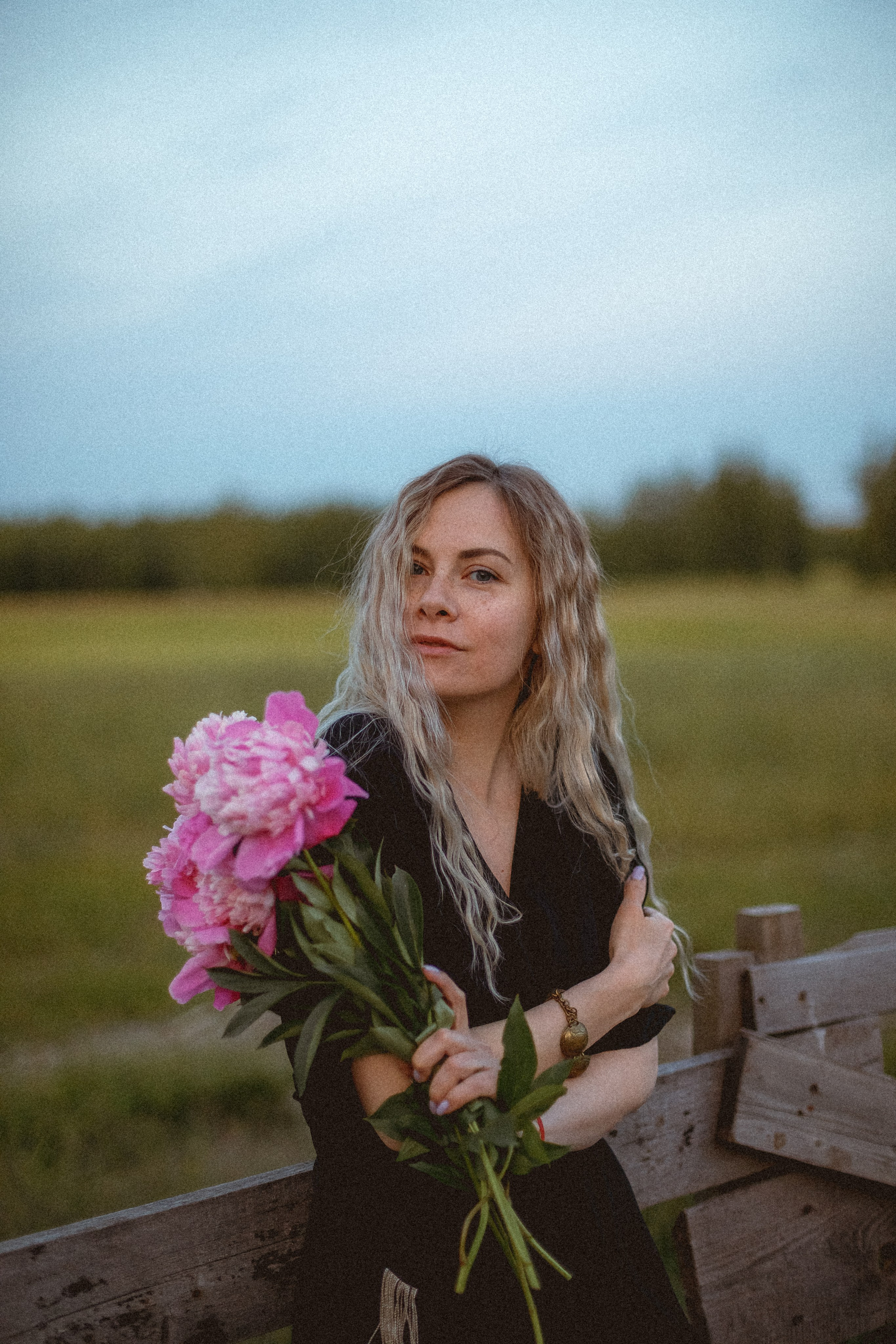 Мария. Лето. Поле. Фотограф в Москве Базанова Дарья