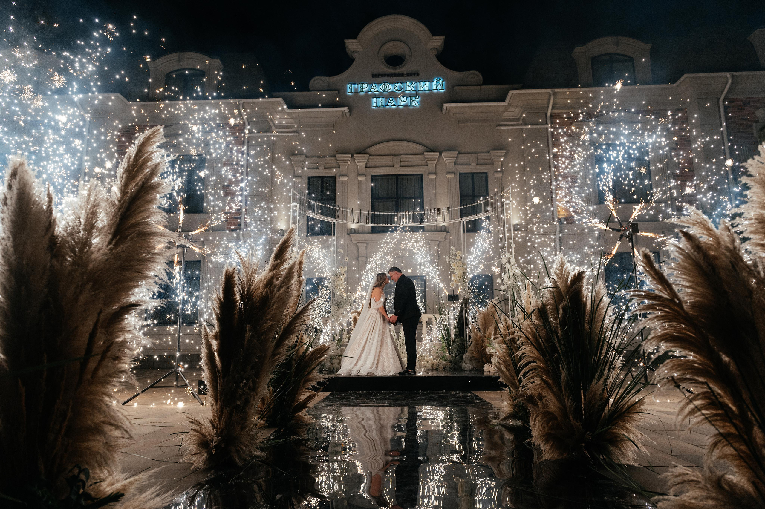 Alexandr & Alena. Wedding and family photographer in Dubai Vasilii Albul