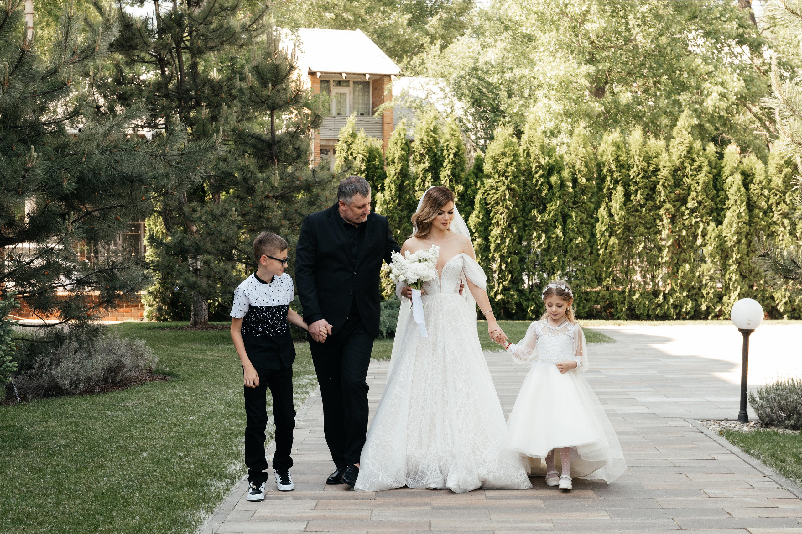 Alexandr & Alena. Wedding and family photographer in Dubai Vasilii Albul