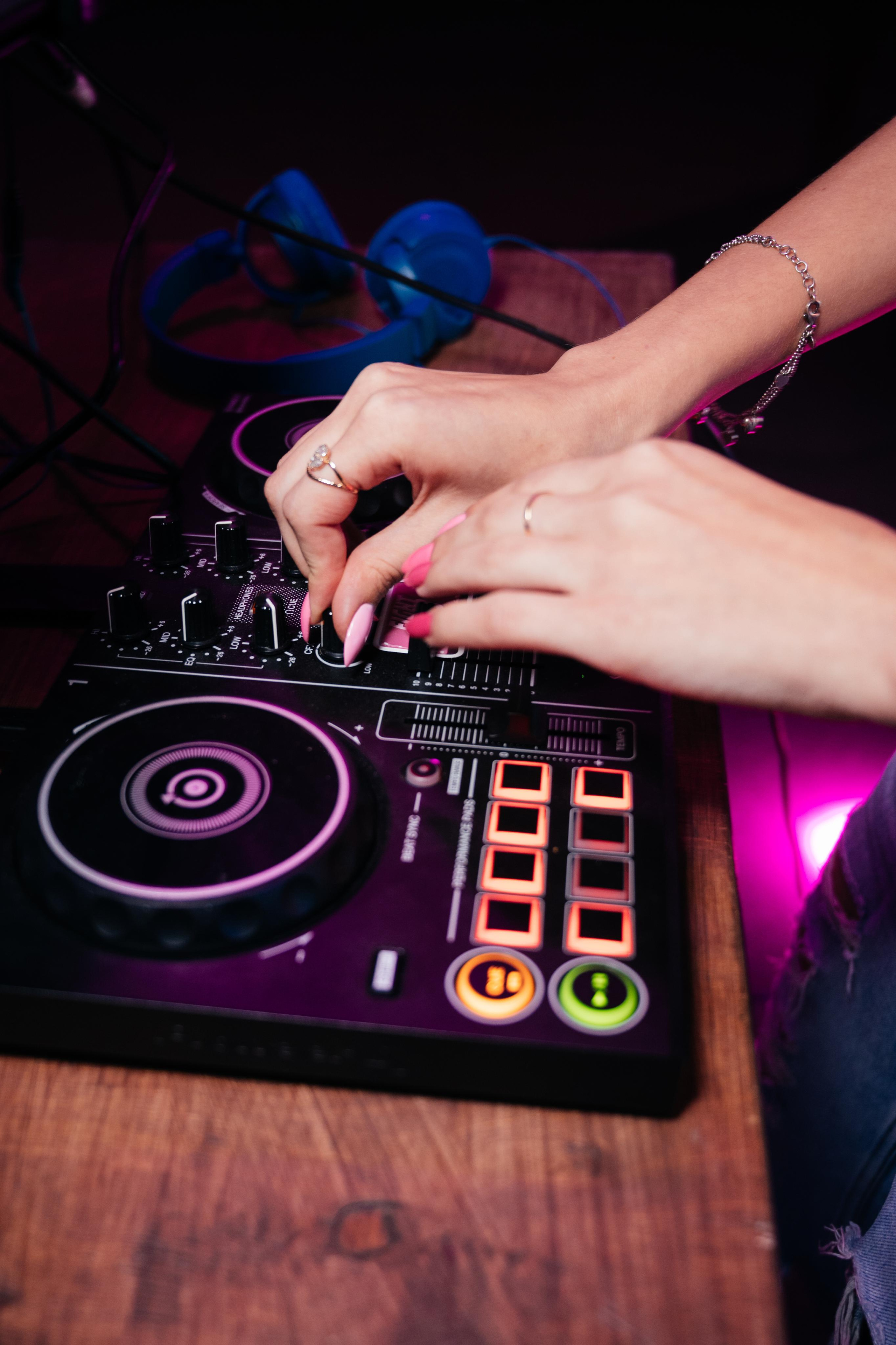 Wedding and family photographer in Dubai Vasilii Albul