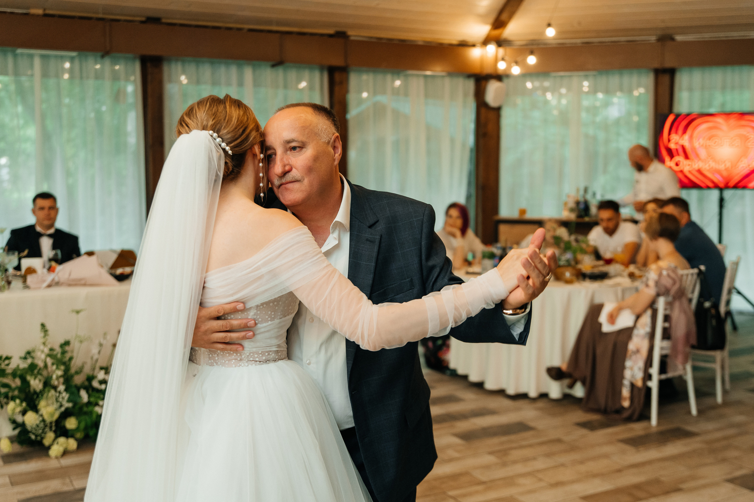 Wedding with dog. Wedding and family photographer in Dubai Vasilii Albul